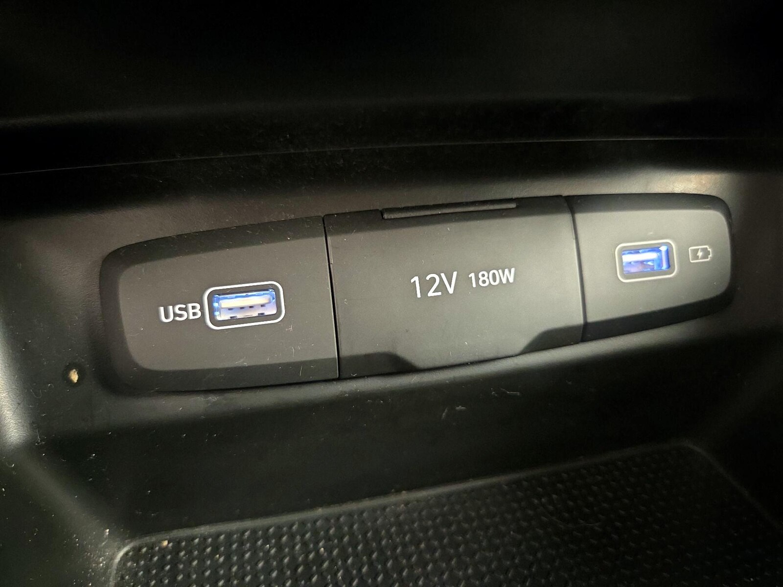 2024 Hyundai Tucson SE - Photo 19