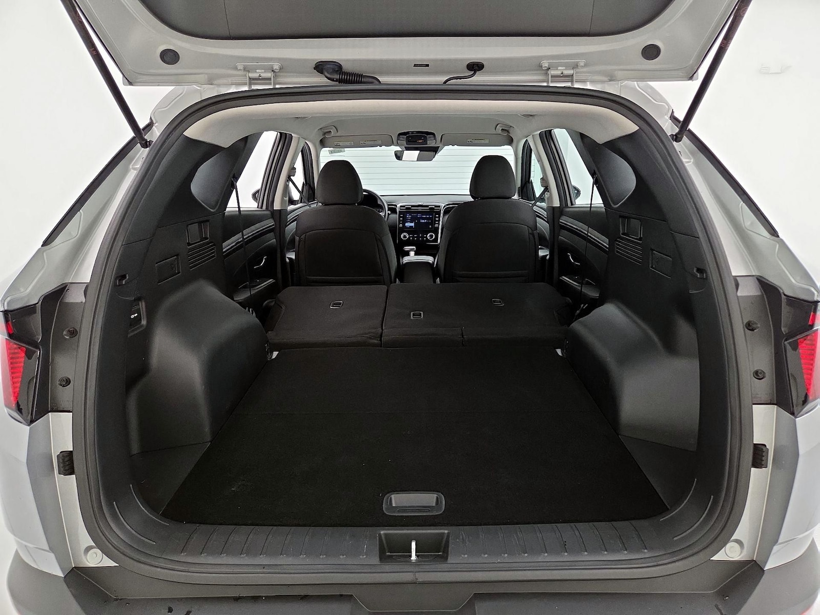 2024 Hyundai Tucson SE - Photo 22