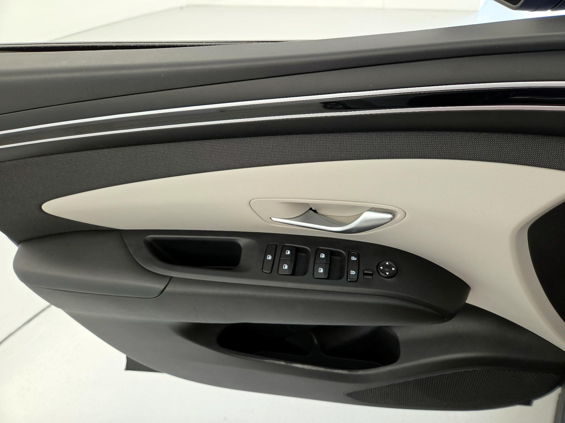 Thumbnail: 2023 Hyundai Tucson - 12