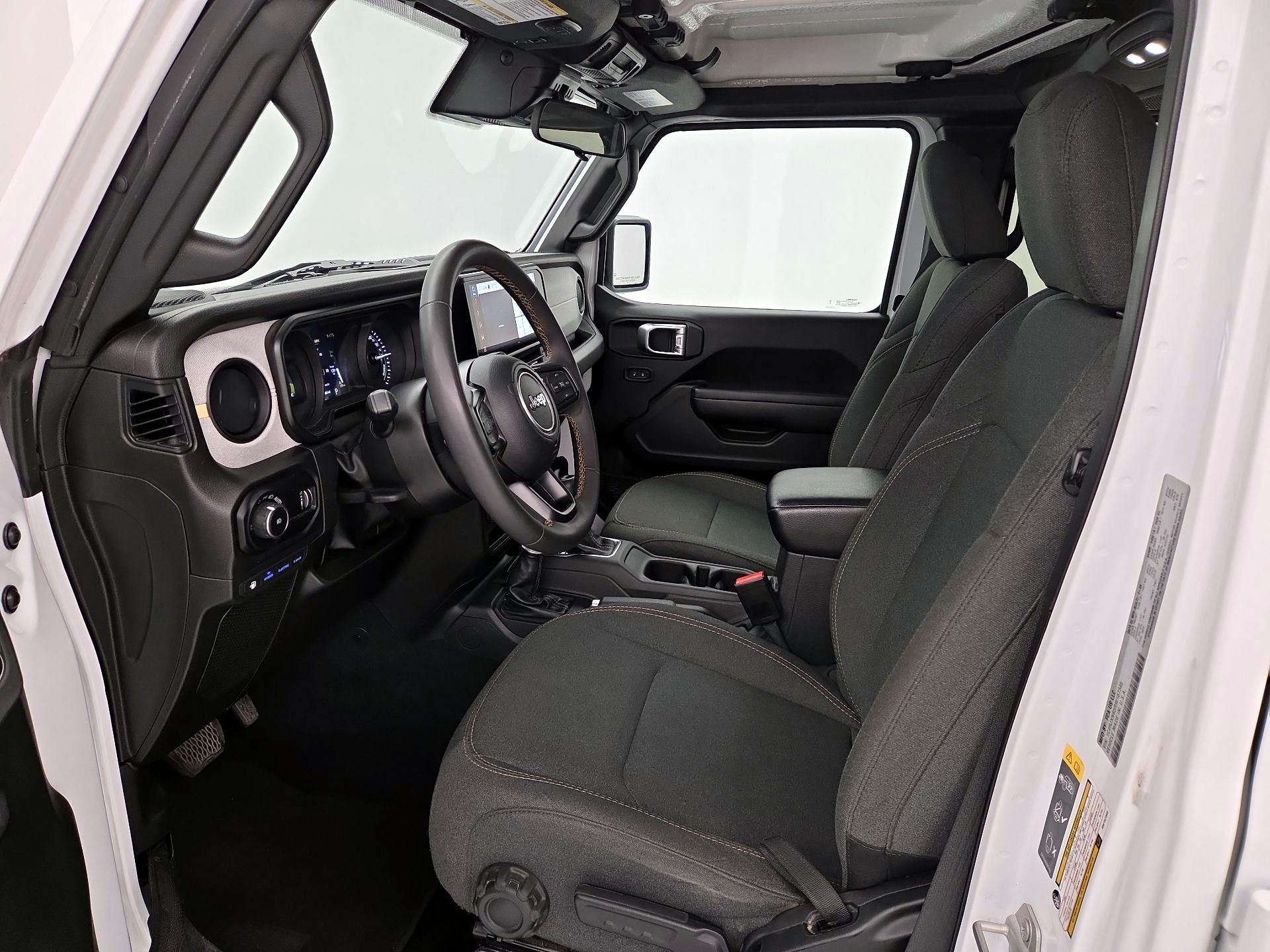 Thumbnail: 2024 Jeep Wrangler - 11