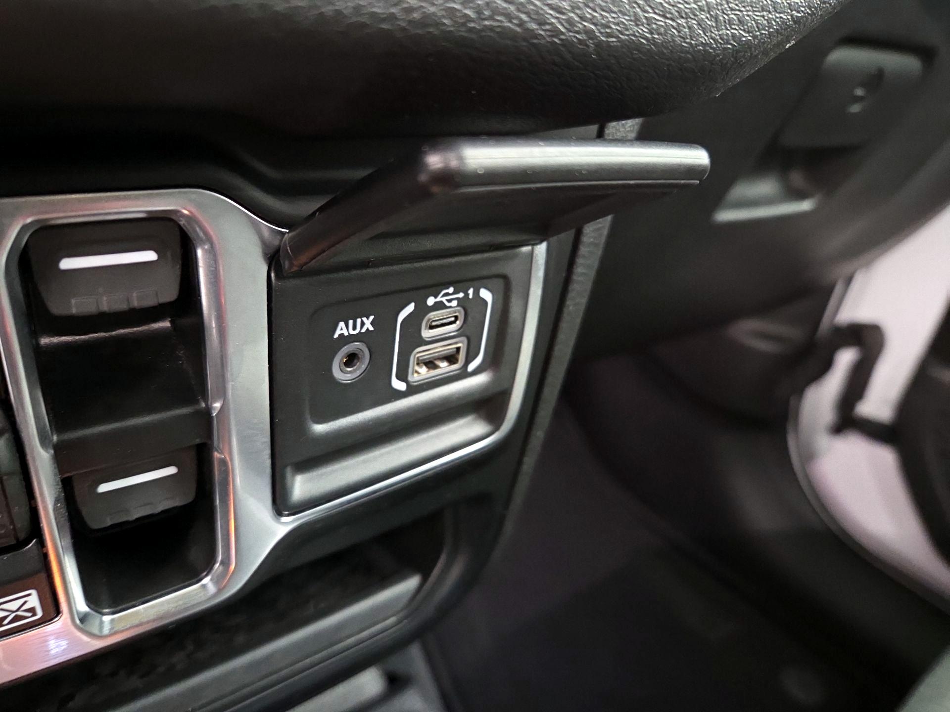 Thumbnail: 2024 Jeep Wrangler - 18