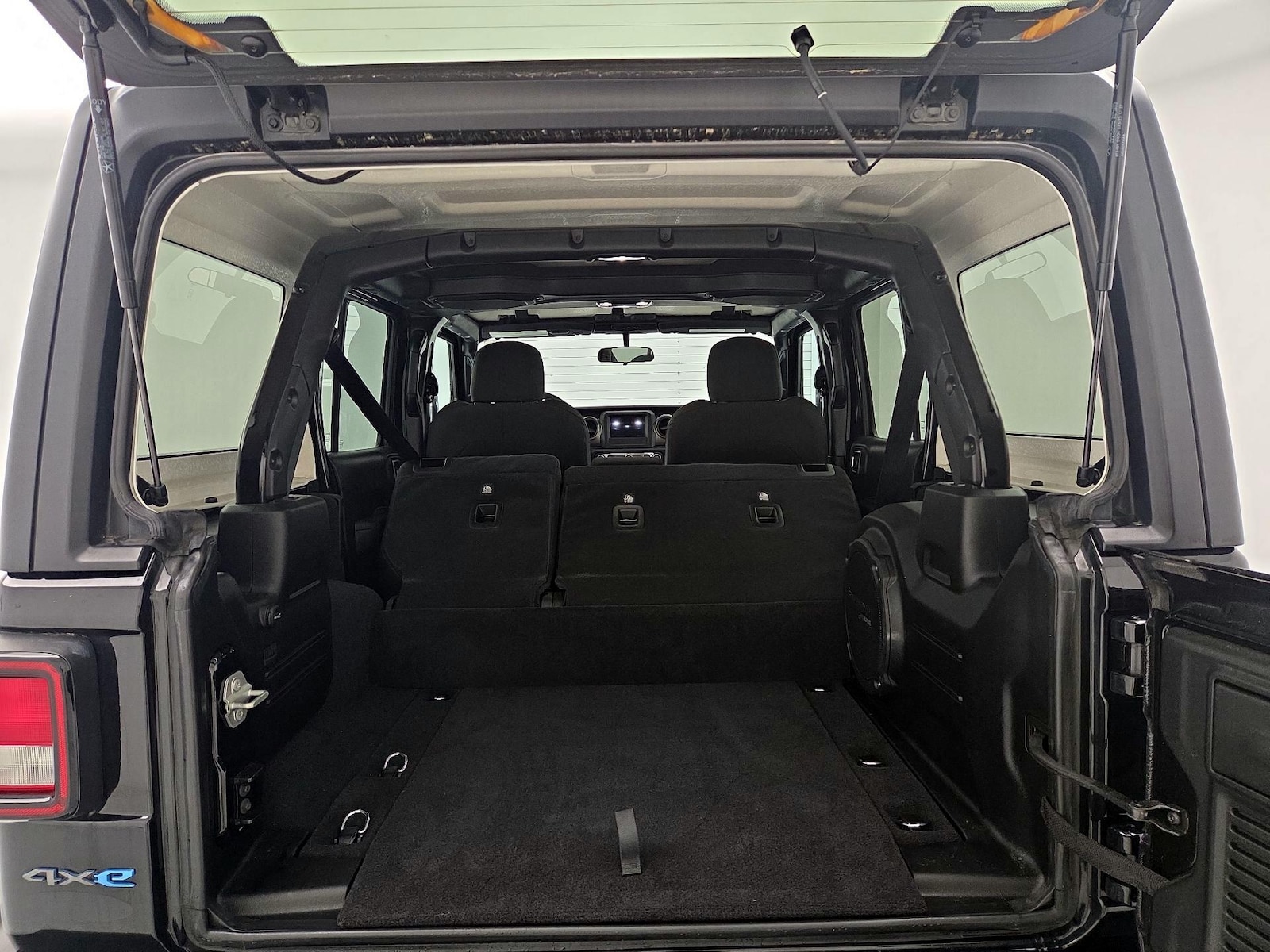 2023 Jeep Wrangler 4xe Willys 4XE - Photo 22