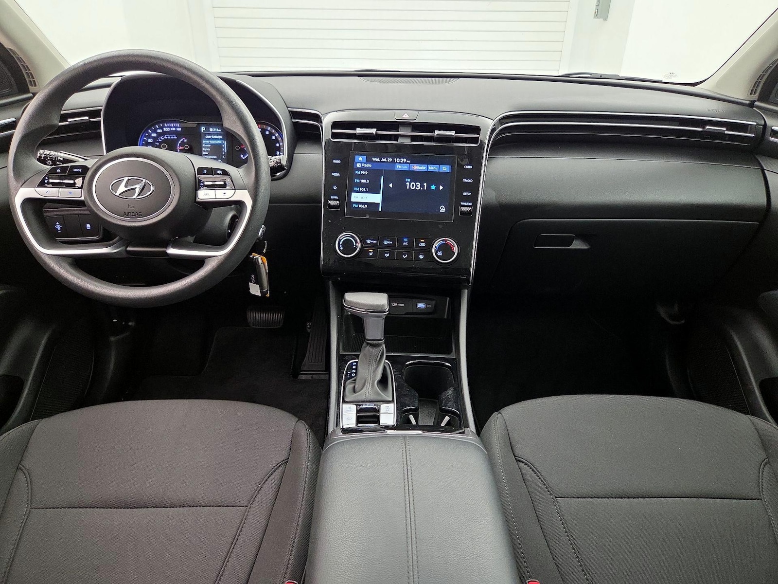 2024 Hyundai Tucson SE - Photo 10
