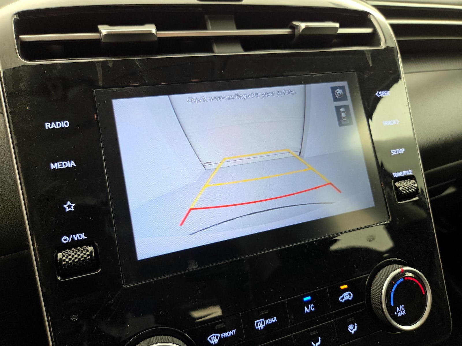 2024 Hyundai Tucson SE - Photo 15