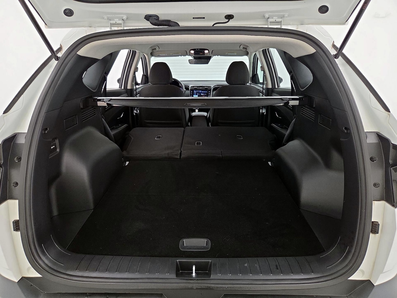 2024 Hyundai Tucson SE - Photo 22
