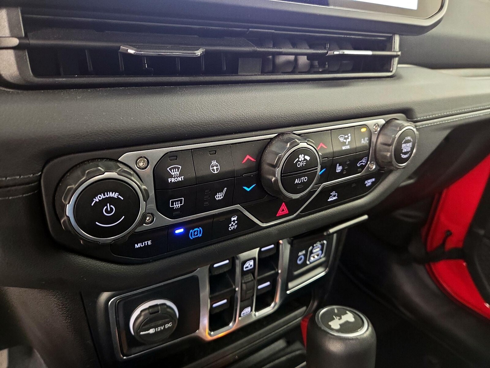 2024 Jeep Wrangler 4xe Sahara 4XE - Photo 18