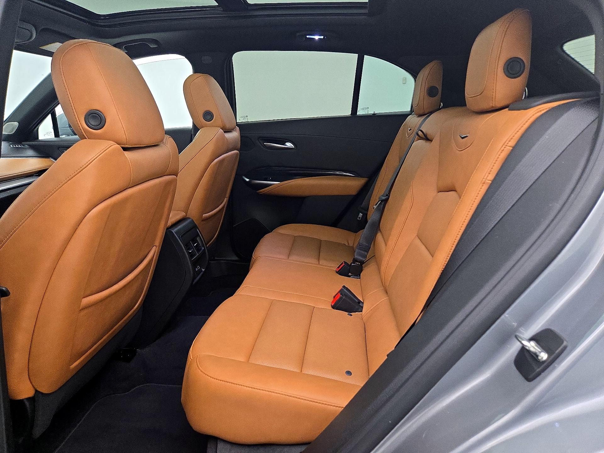 Thumbnail: 2024 Cadillac XT4 - 20