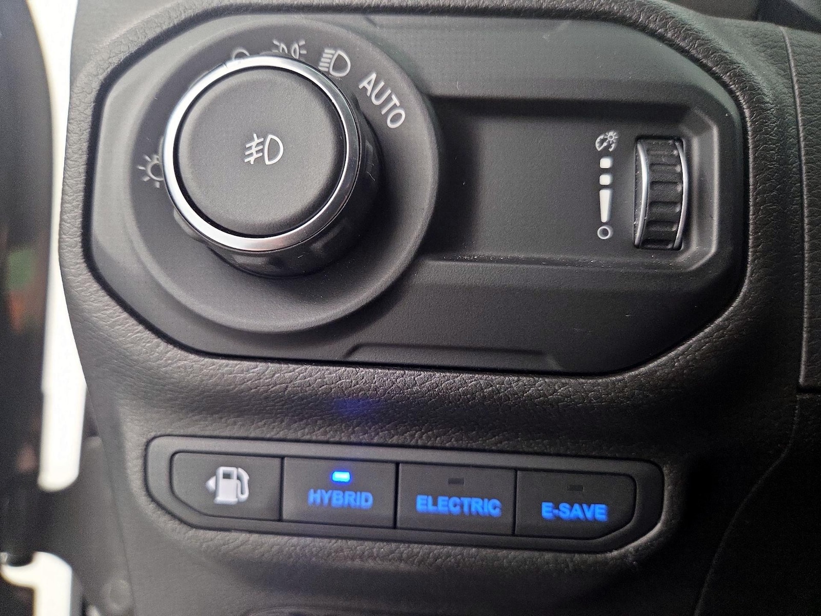 2023 Jeep Wrangler 4xe Willys 4XE - Photo 14
