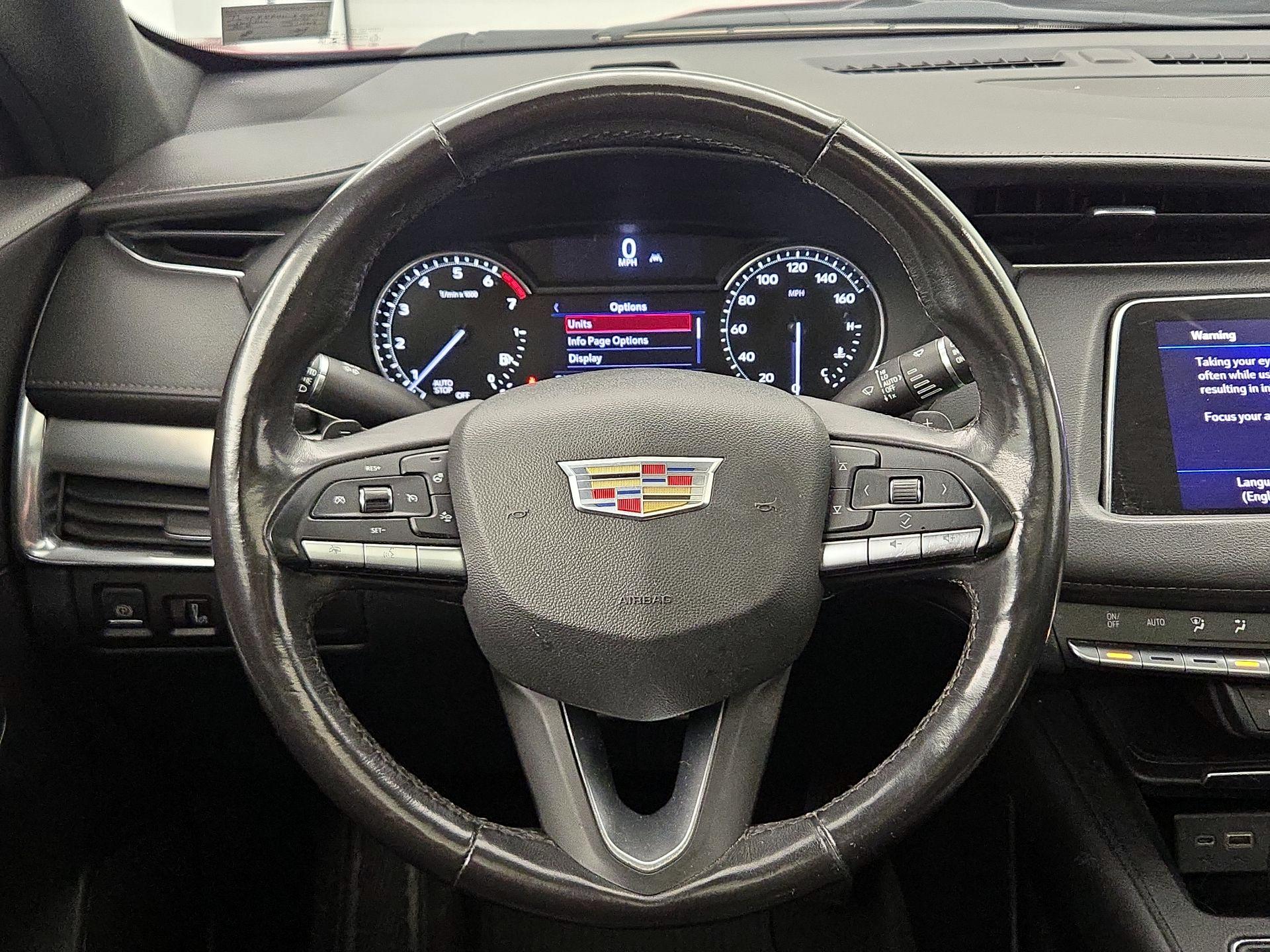 Thumbnail: 2020 Cadillac XT4 - 10