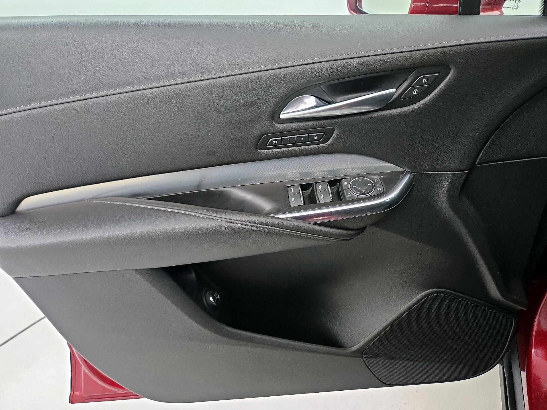 Thumbnail: 2020 Cadillac XT4 - 12