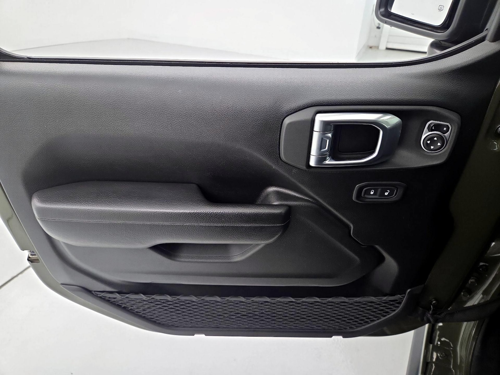 2023 Jeep Wrangler 4xe Willys 4XE - Photo 13