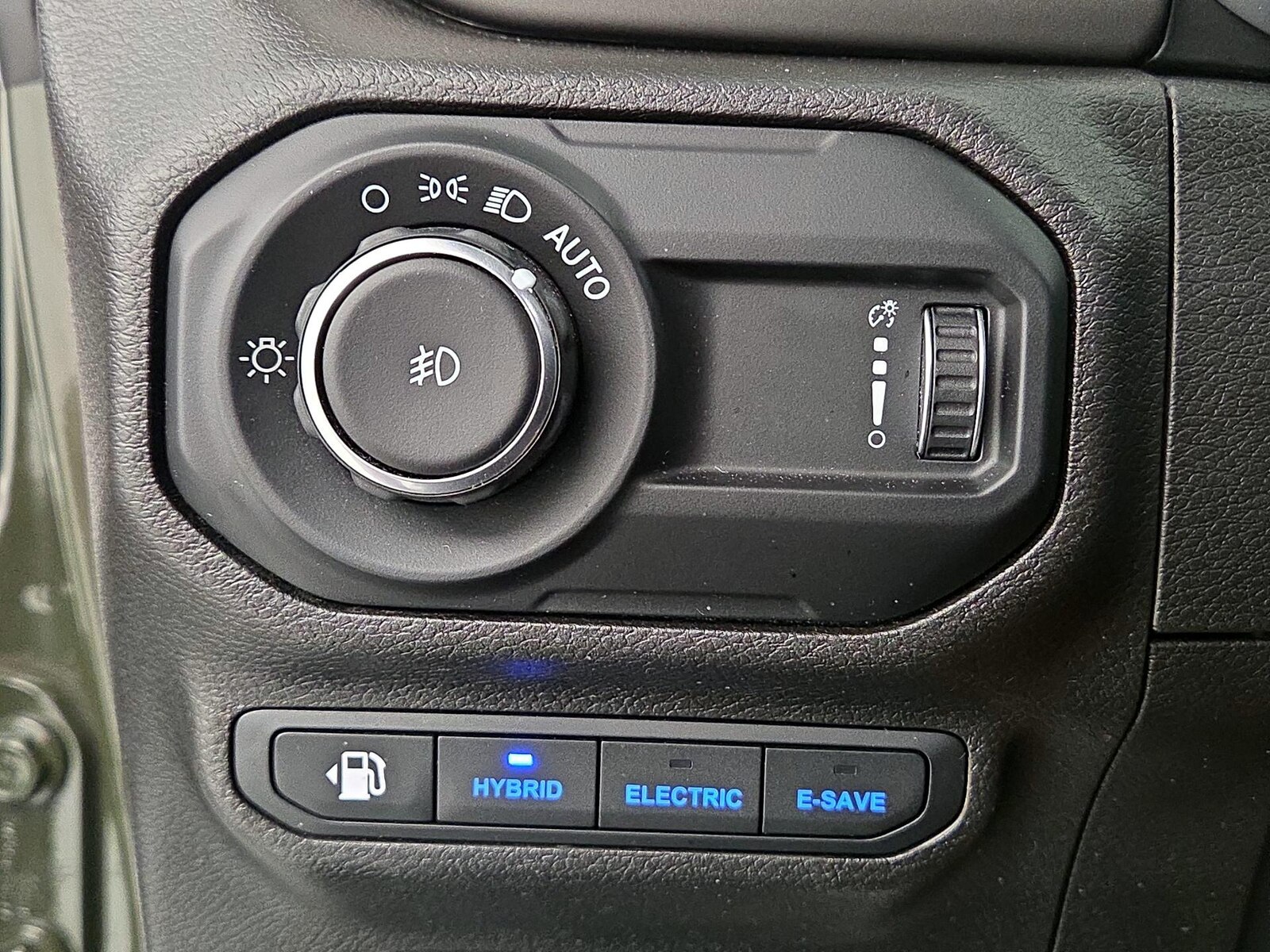 2023 Jeep Wrangler 4xe Willys 4XE - Photo 14