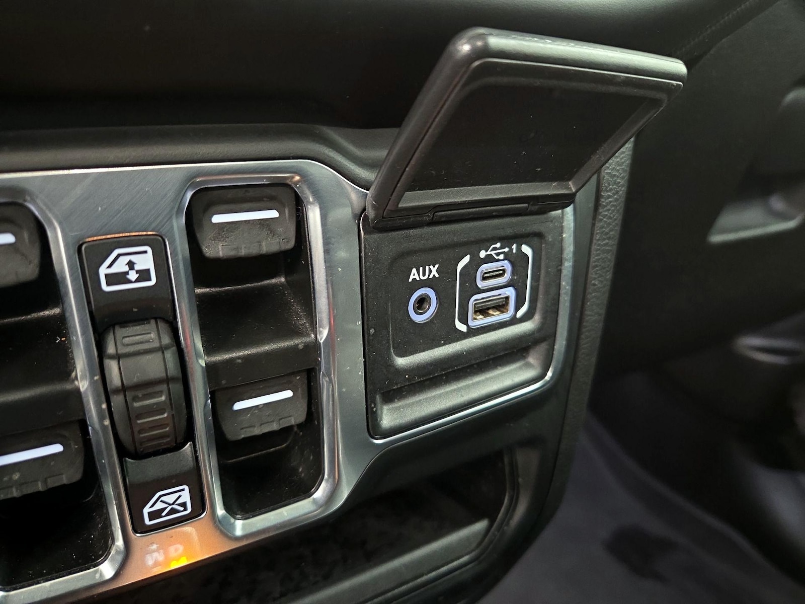2023 Jeep Wrangler 4xe Willys 4XE - Photo 20