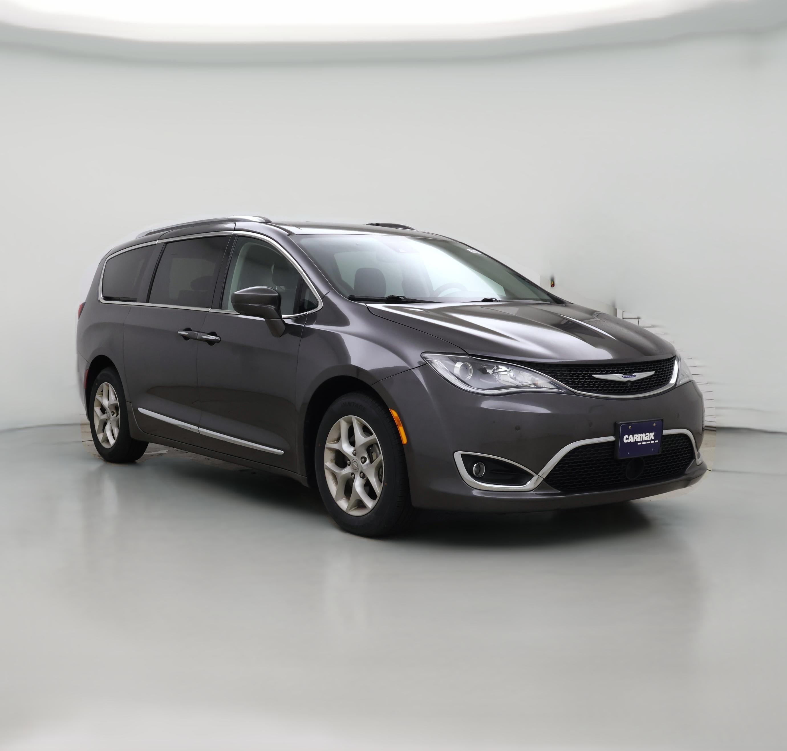 Thumbnail: 2019 Chrysler Pacifica - 1