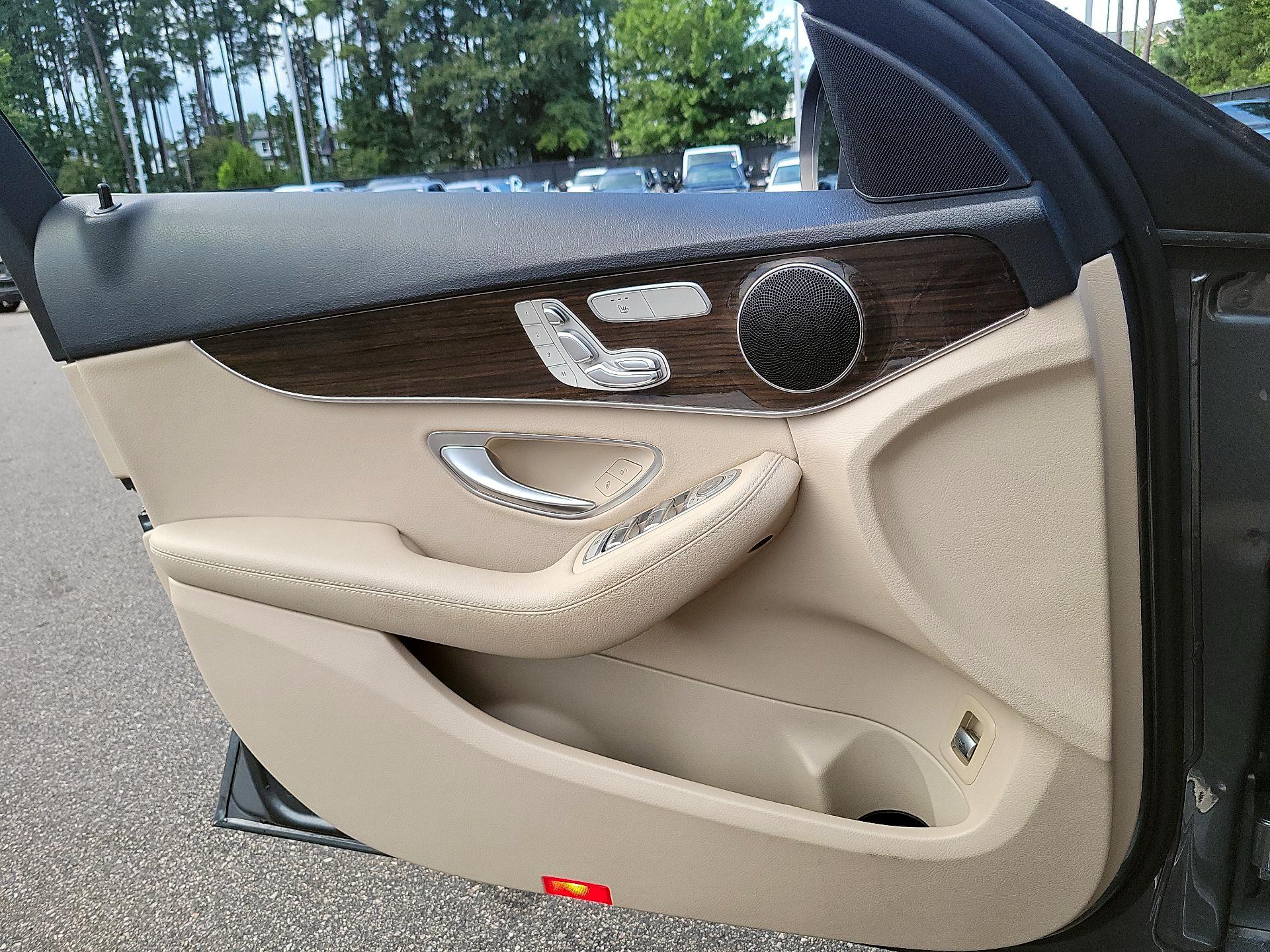 Thumbnail: 2021 Mercedes-Benz C-Class - 10
