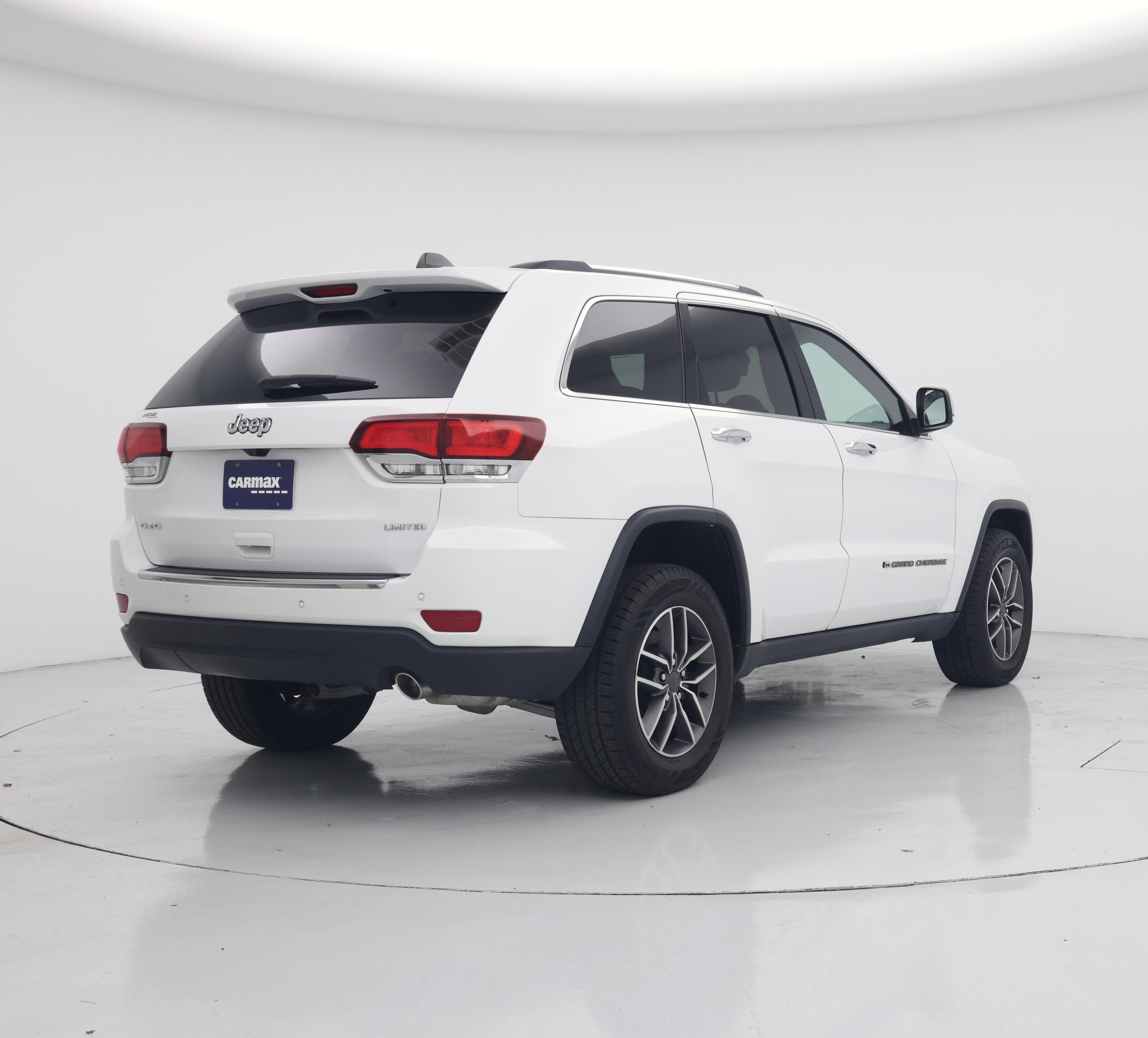Thumbnail: 2022 Jeep Grand Cherokee - 8