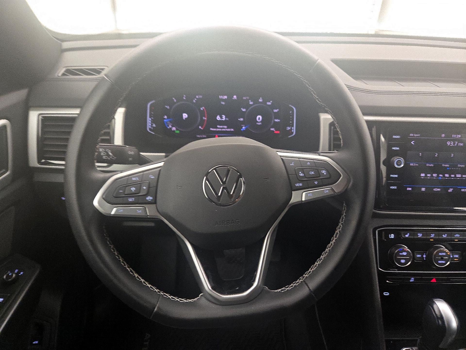 Thumbnail: 2023 Volkswagen Atlas - 10