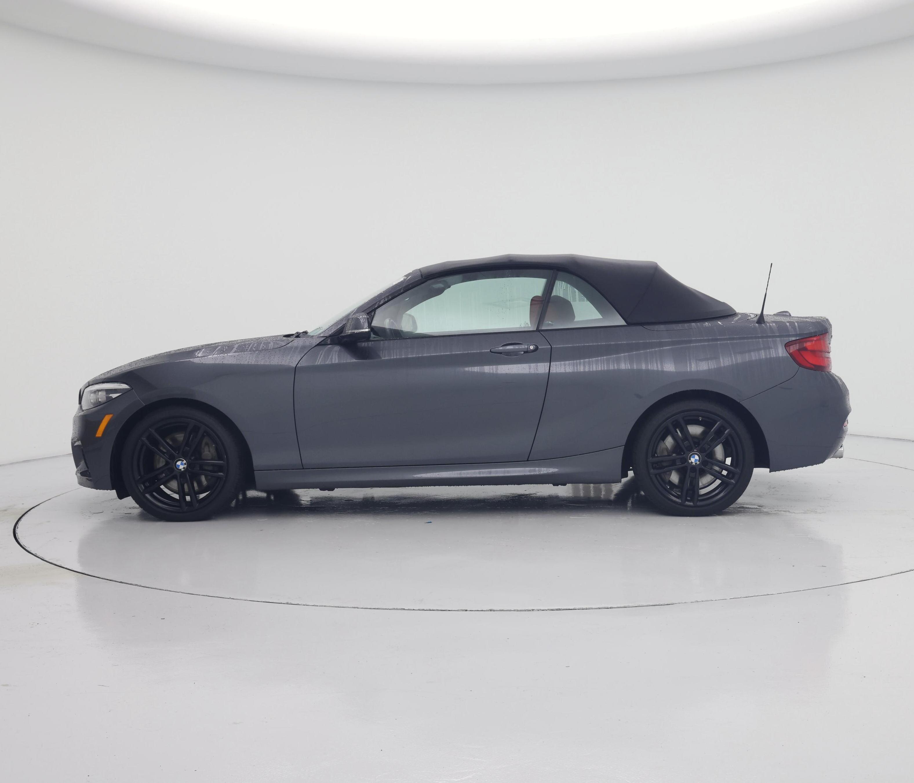 Thumbnail: 2021 BMW 2 Series - 3