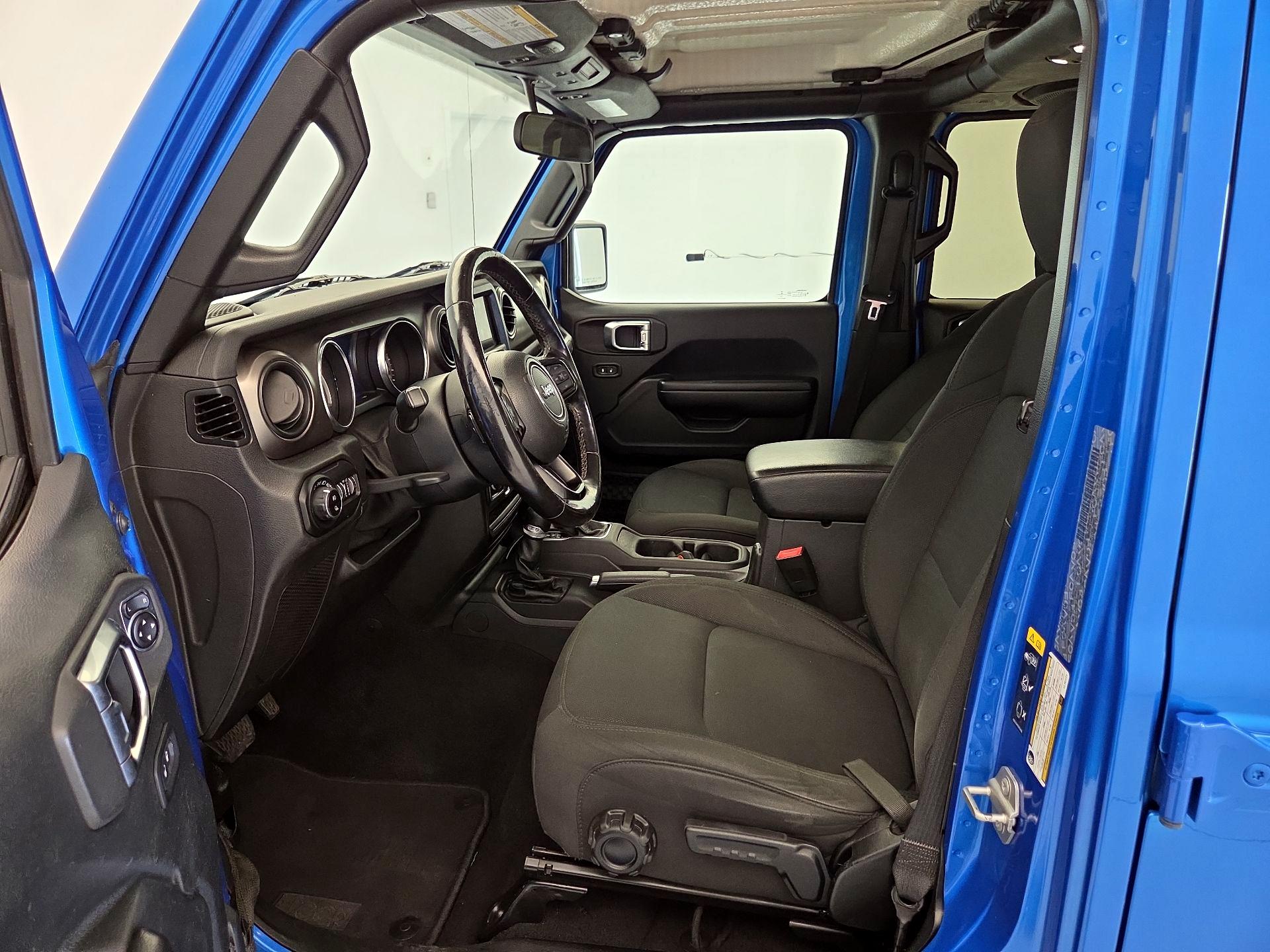 Thumbnail: 2020 Jeep Gladiator - 11