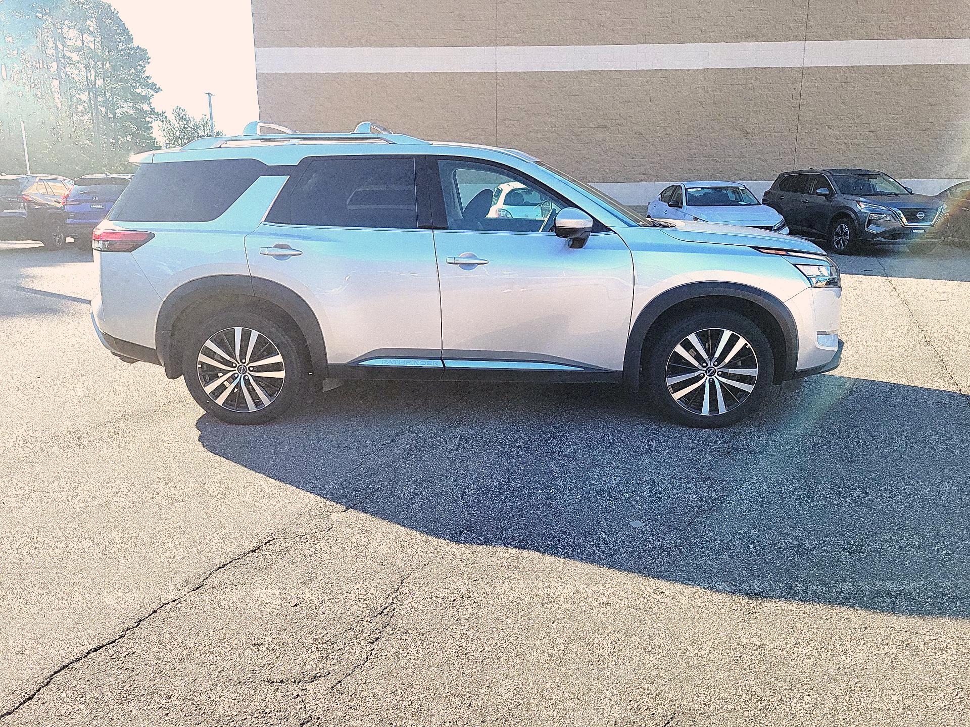 Thumbnail: 2024 Nissan Pathfinder - 4