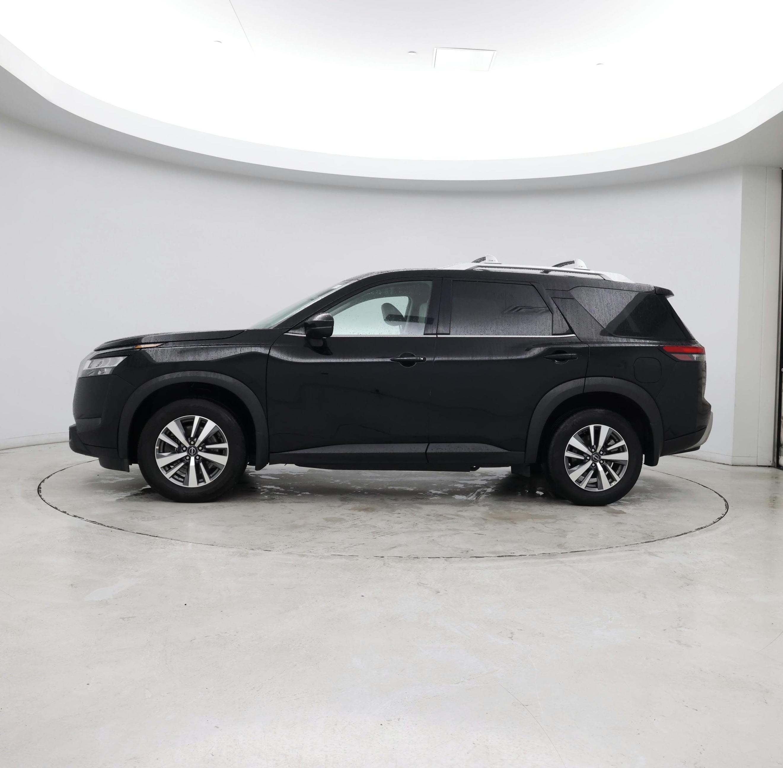 Thumbnail: 2024 Nissan Pathfinder - 2