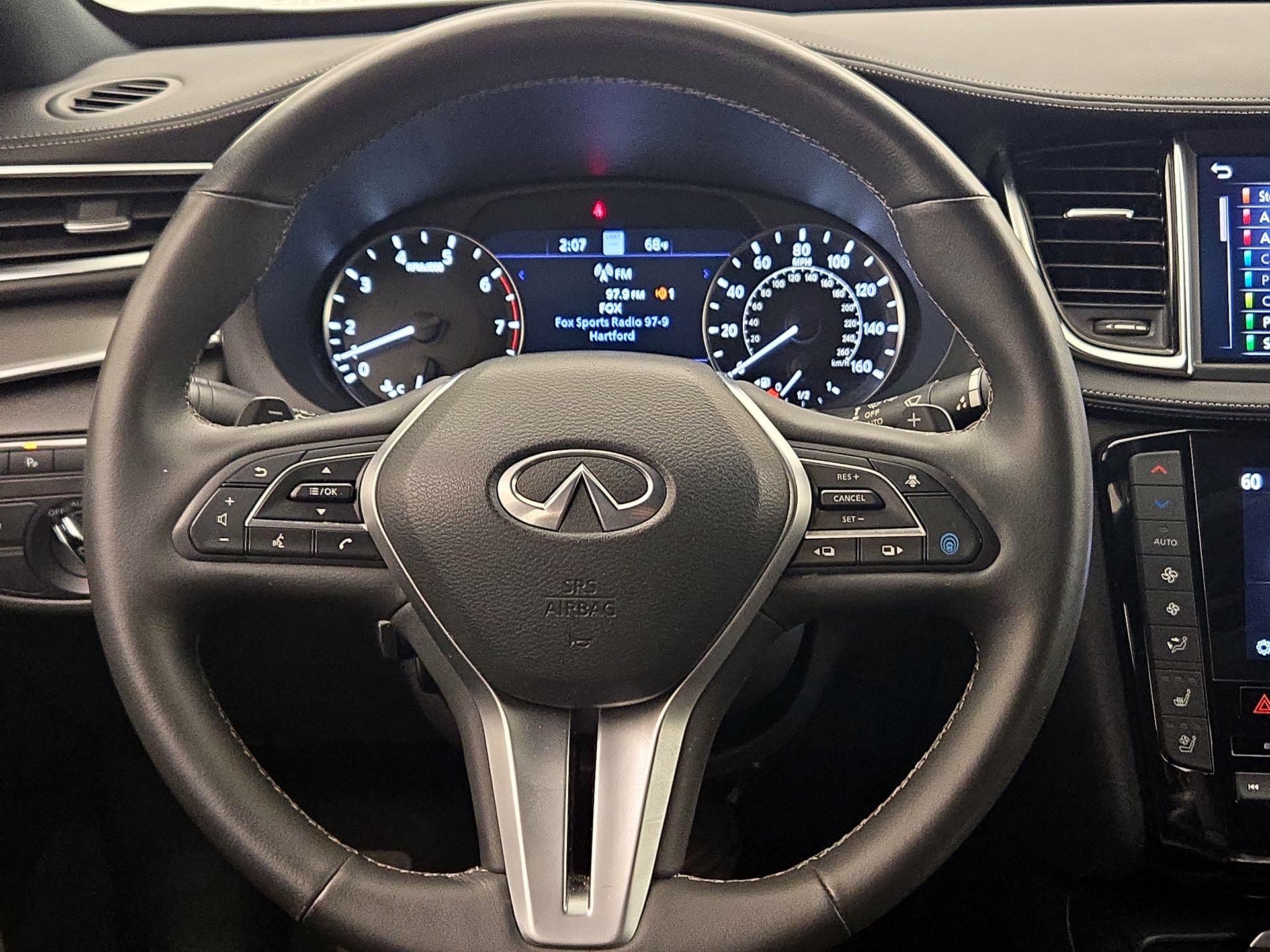 Thumbnail: 2023 INFINITI QX55 - 10