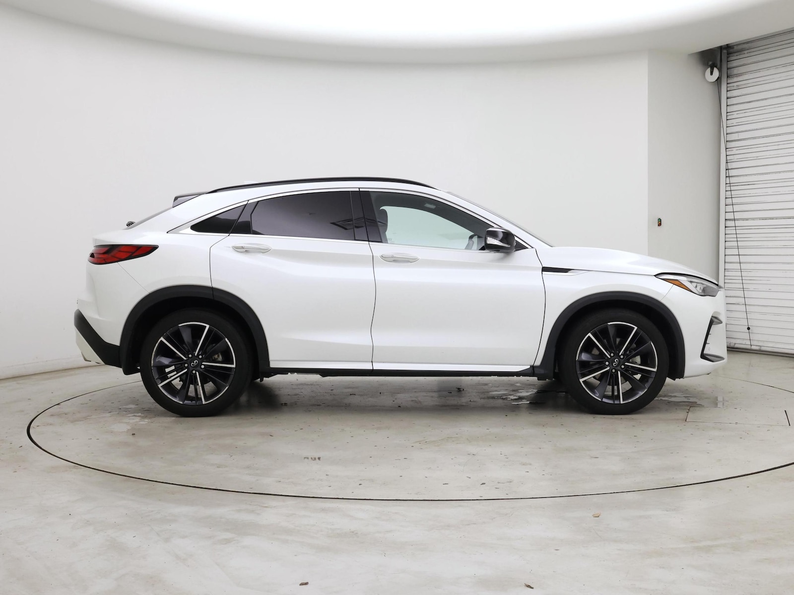 2023 INFINITI QX55 Essential - Photo 8