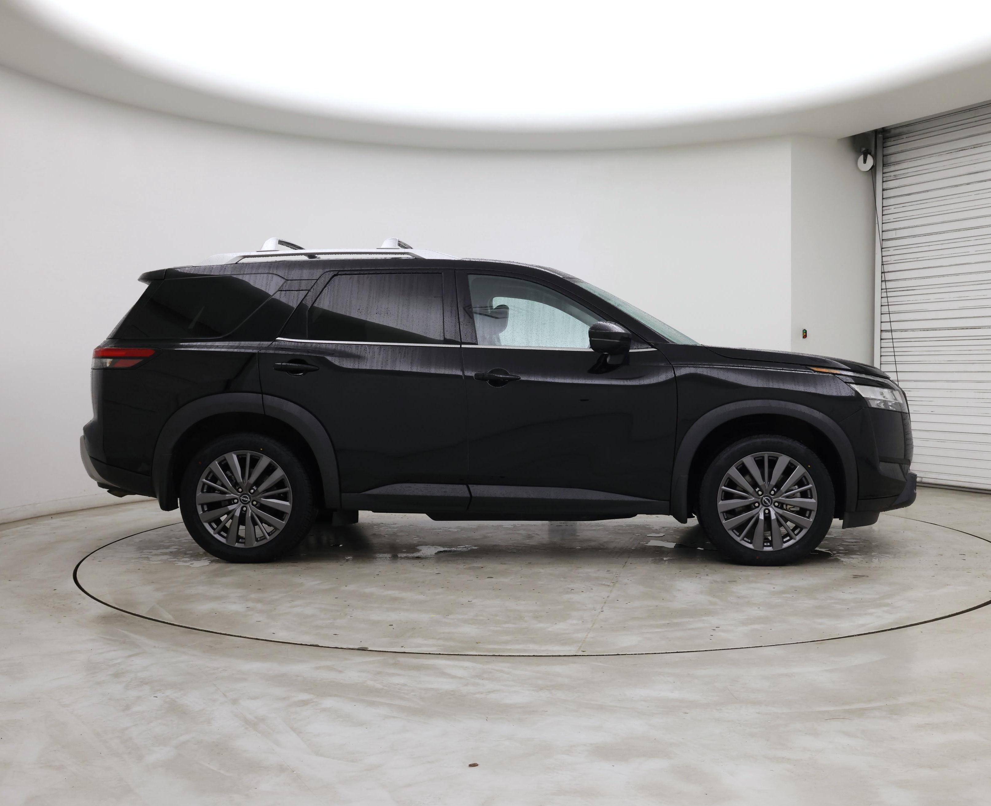 Thumbnail: 2024 Nissan Pathfinder - 7