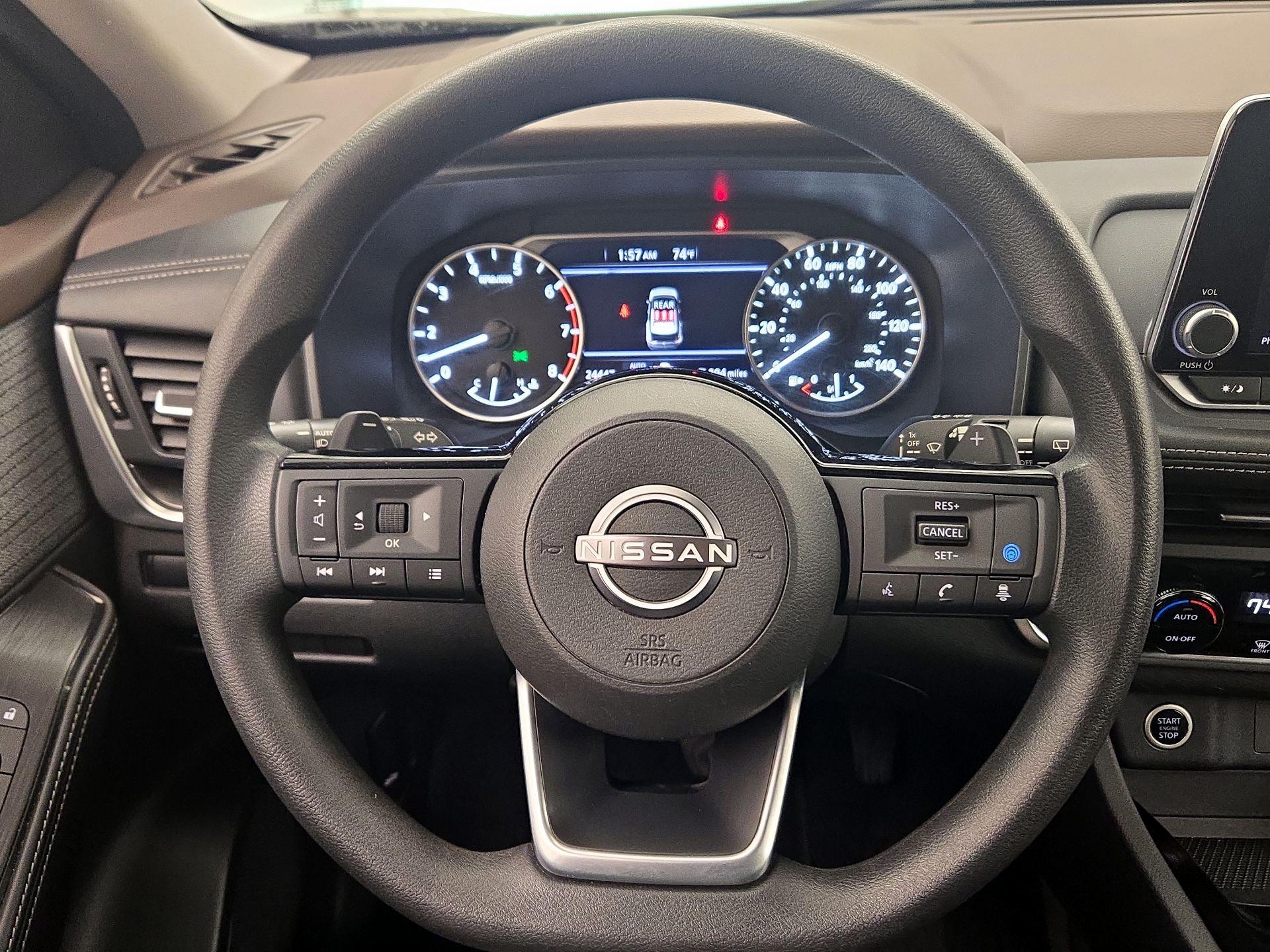 Thumbnail: 2023 Nissan Rogue - 10