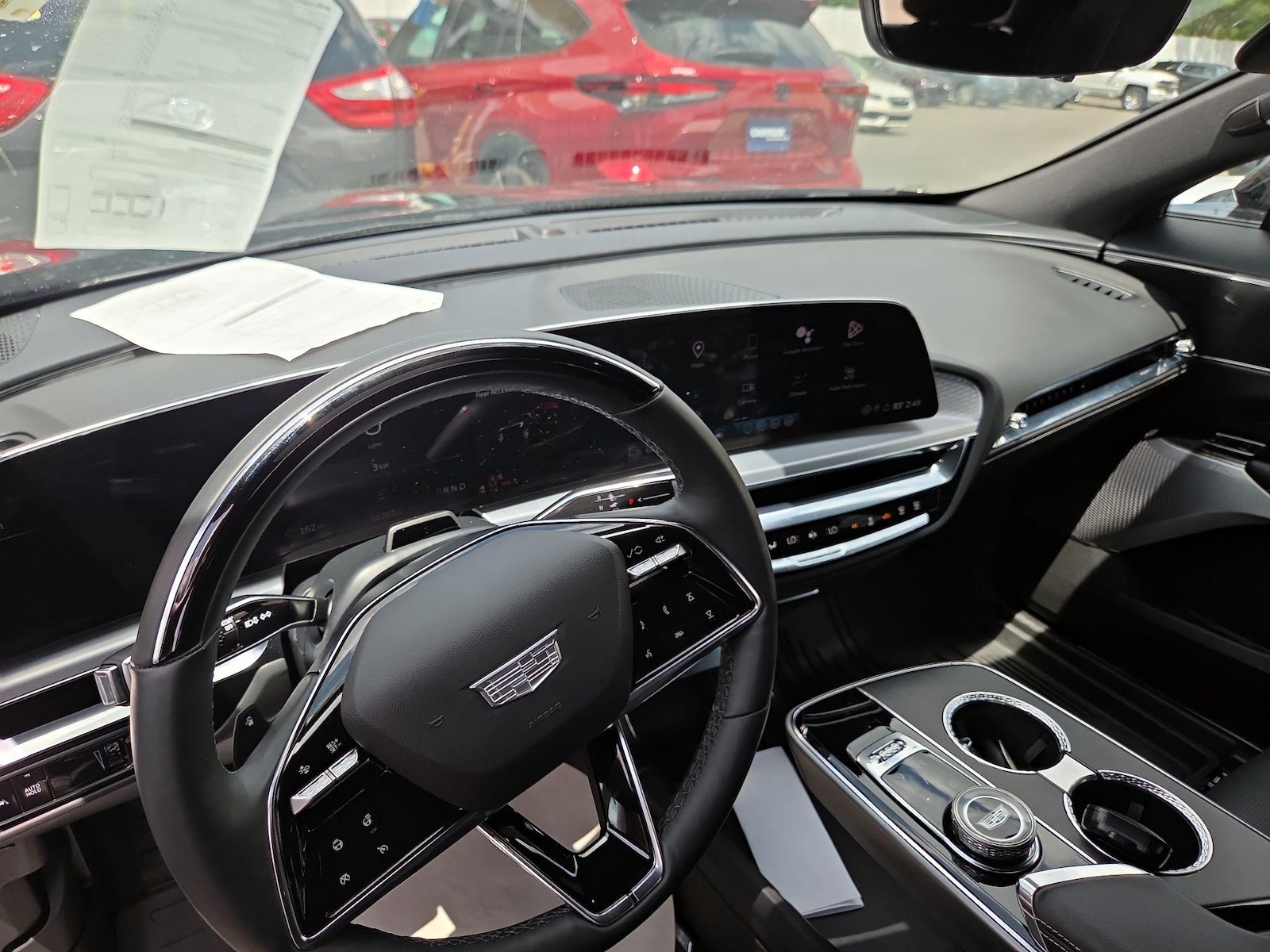 2024 Cadillac LYRIQ Luxury 3 - Photo 10