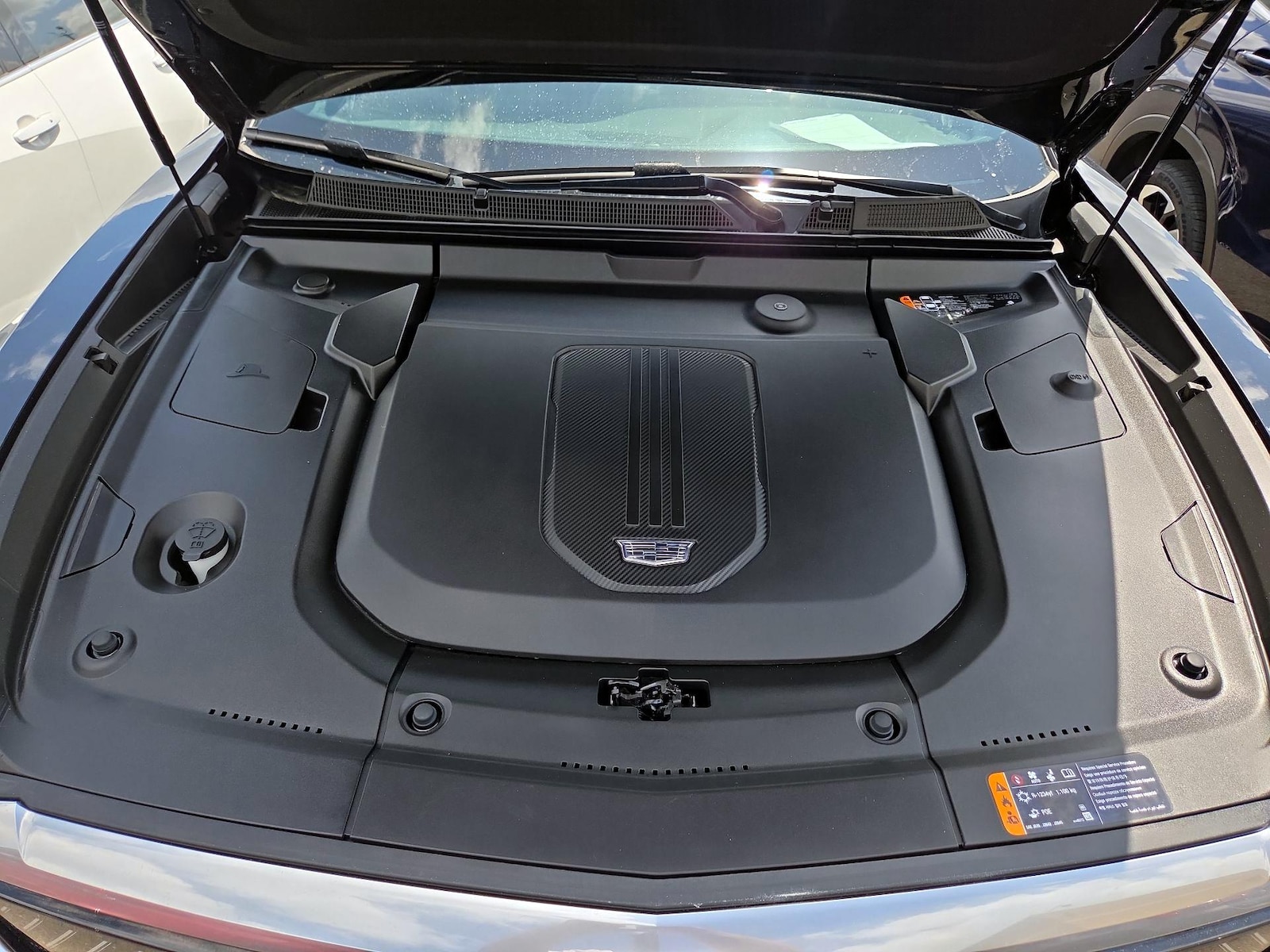 2024 Cadillac LYRIQ Luxury 3 - Photo 22