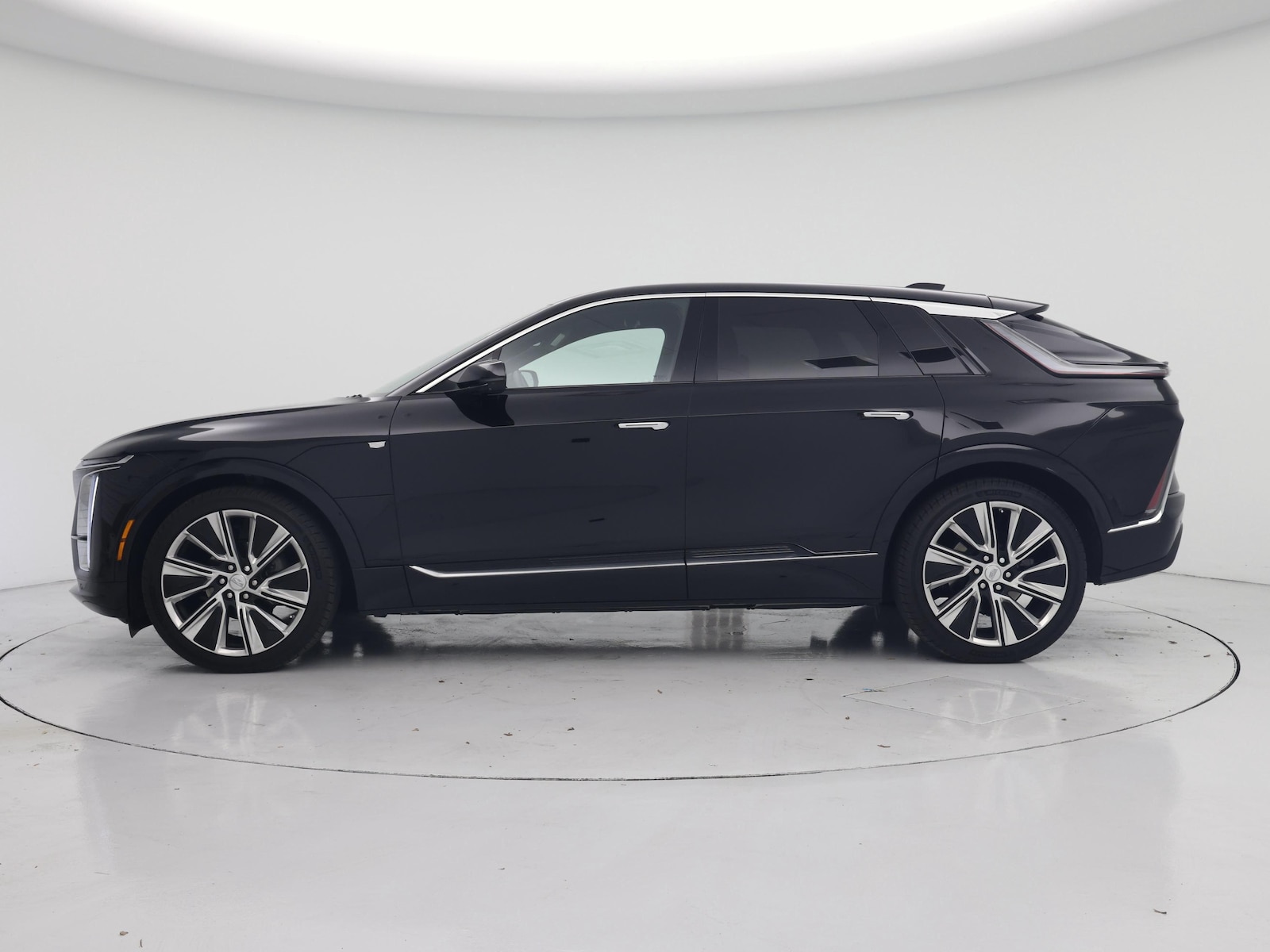 2024 Cadillac LYRIQ Luxury 3 - Photo 4