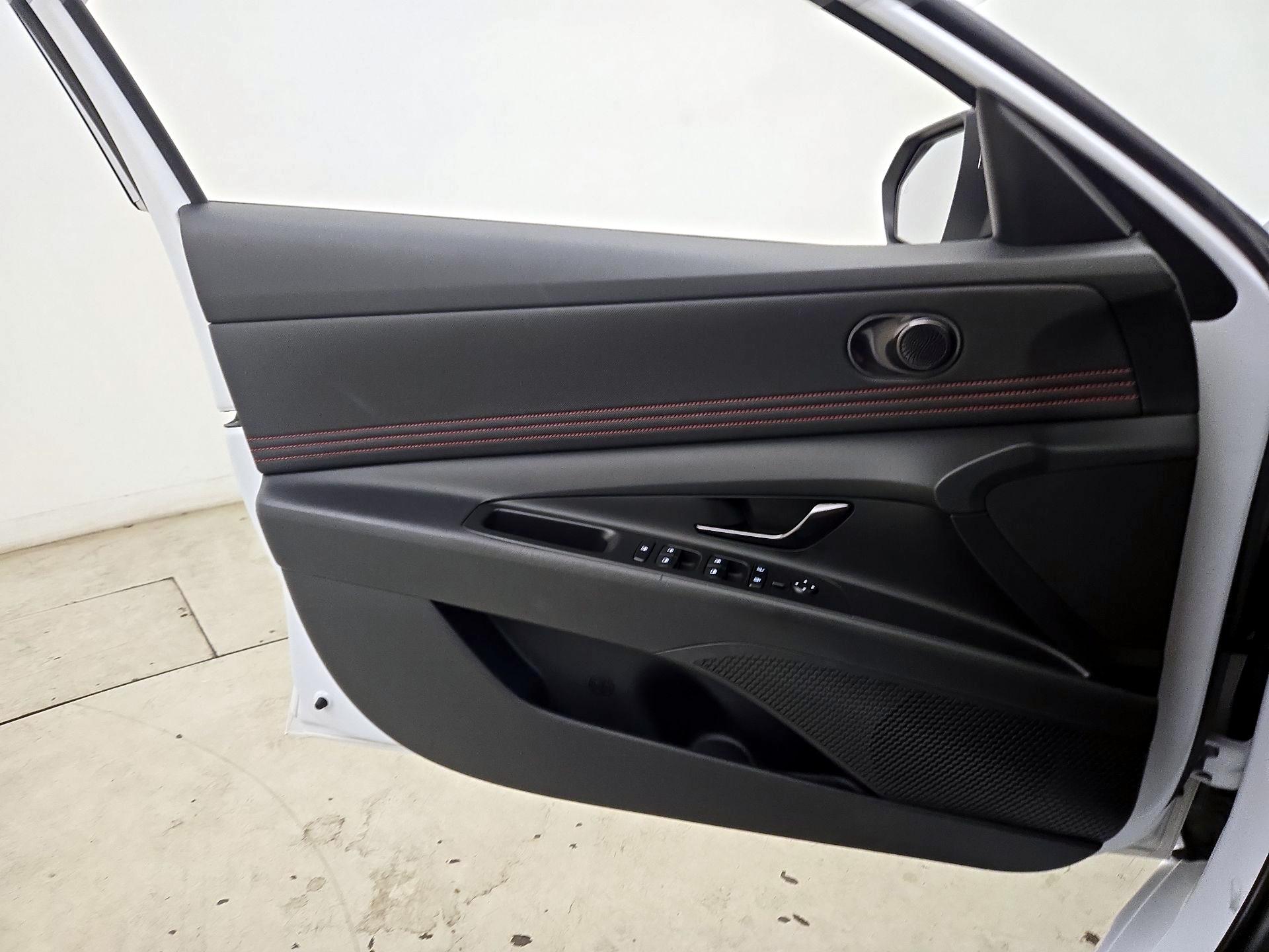Thumbnail: 2023 Hyundai Elantra - 12