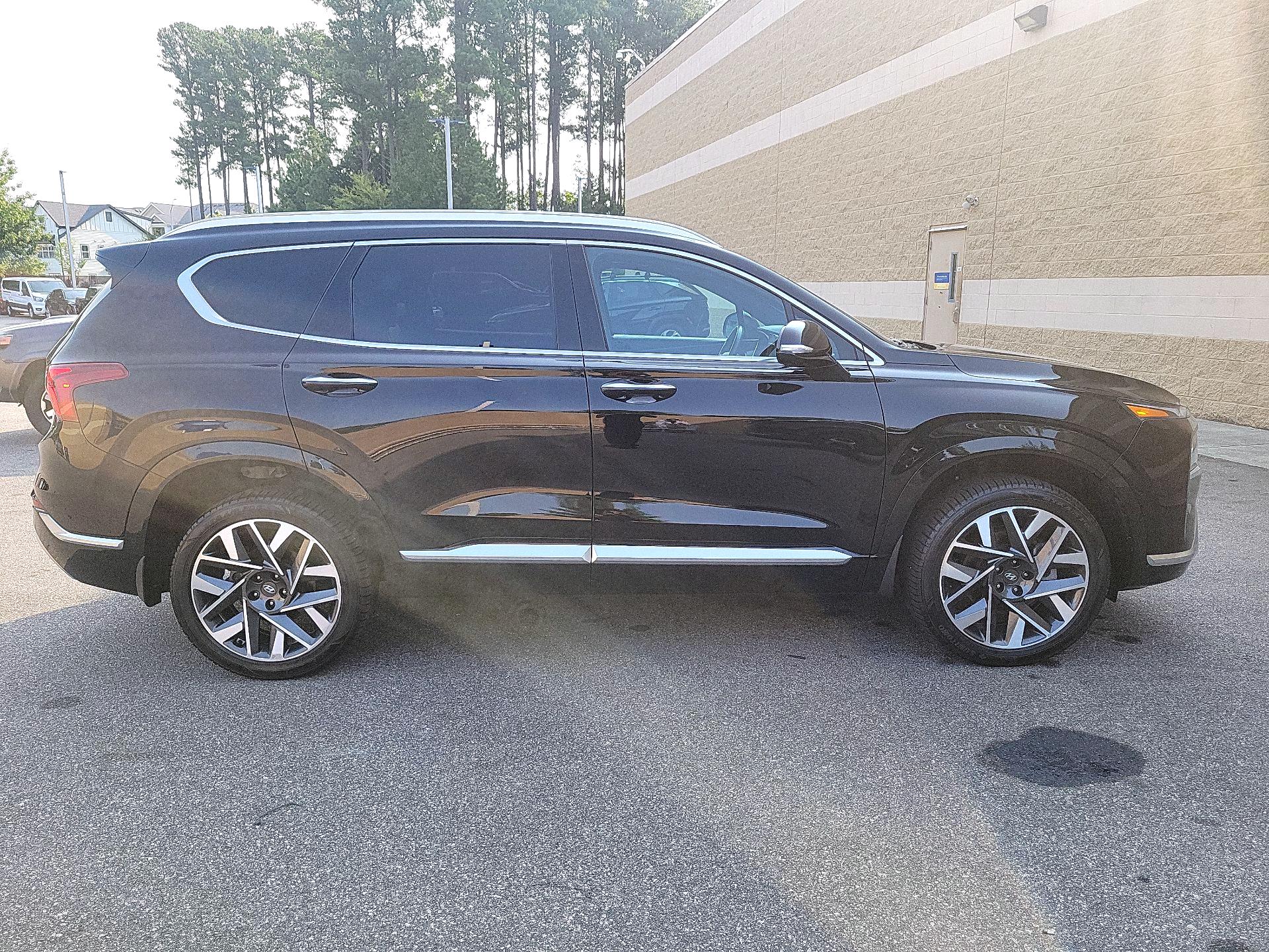 Thumbnail: 2023 Hyundai Santa Fe - 4