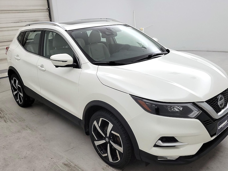 2022 Nissan Rogue Sport SL