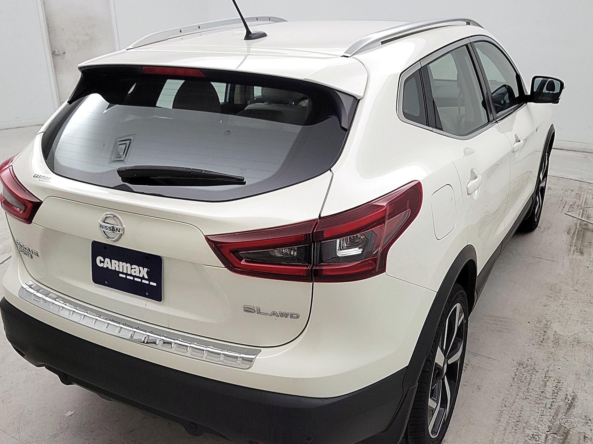 Thumbnail: 2022 Nissan Rogue Sport - 5