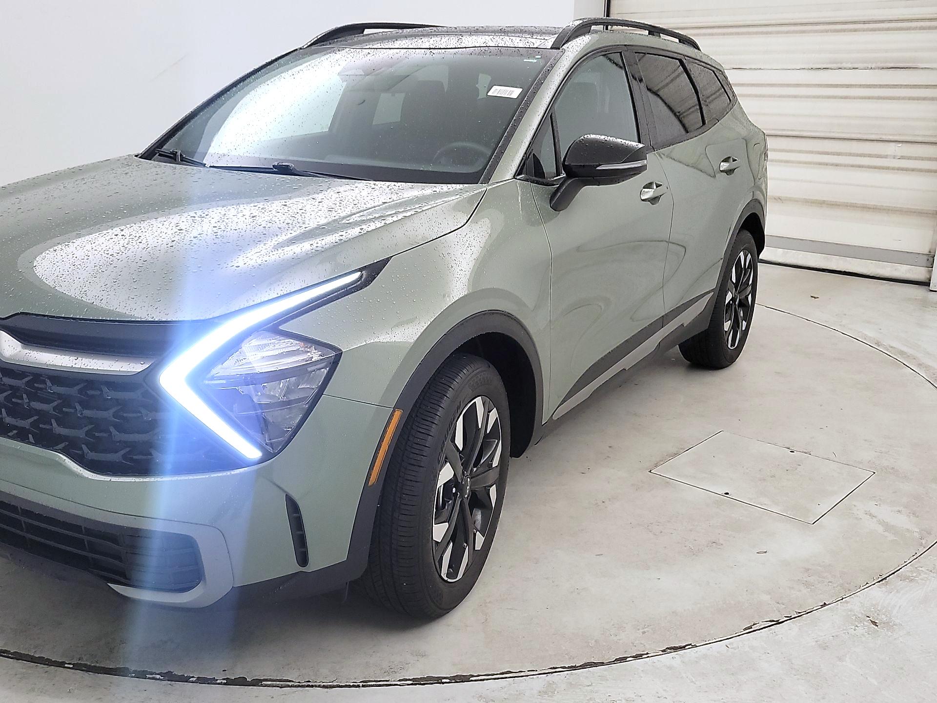 Thumbnail: 2023 Kia Sportage - 3