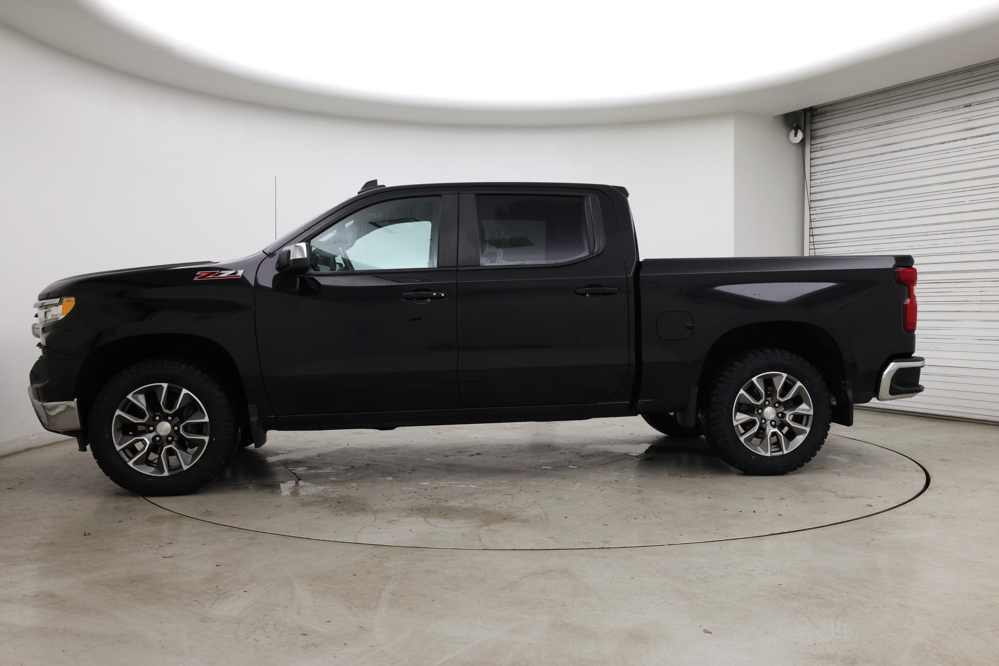 Thumbnail: 2022 Chevrolet Silverado 1500 - 3