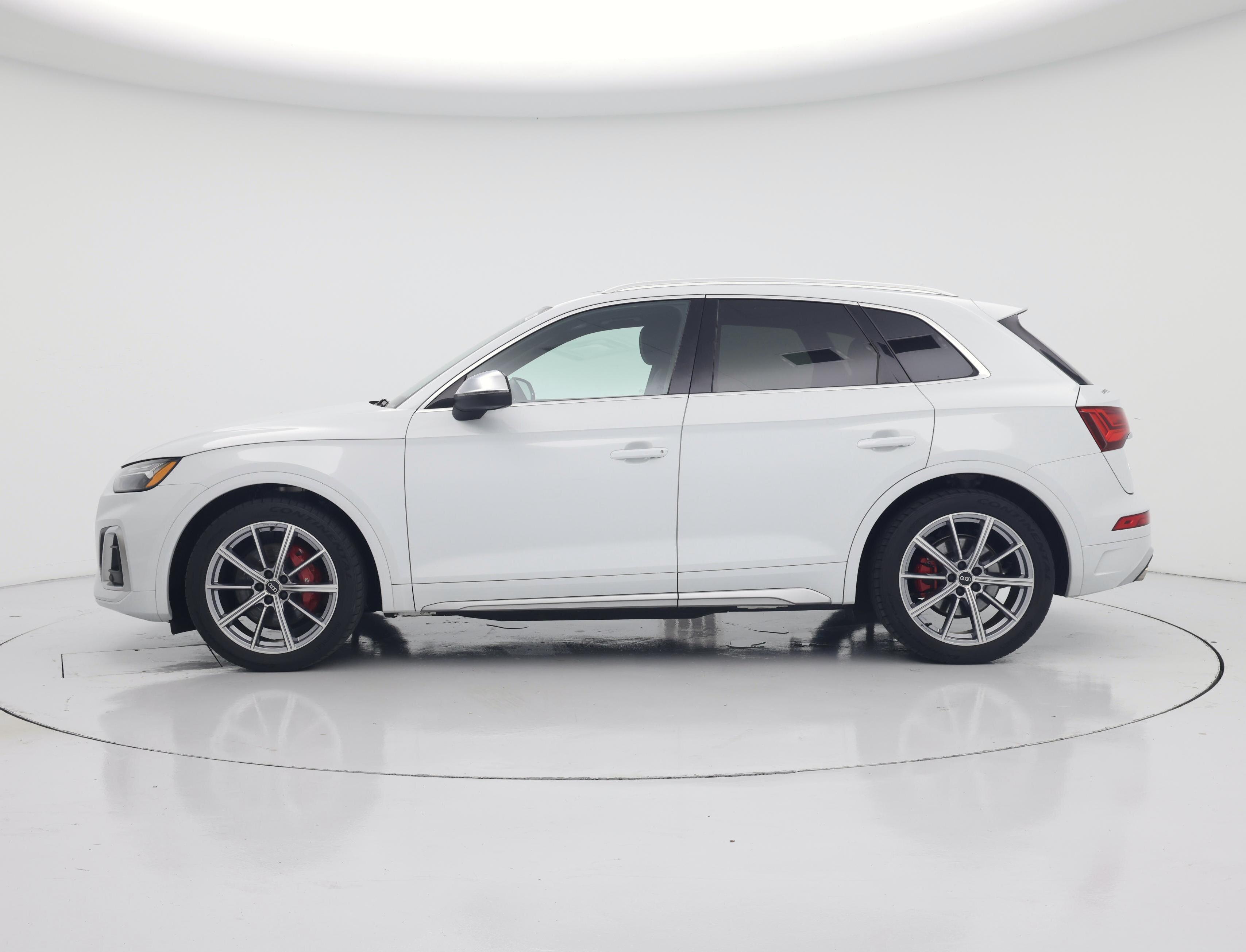 Thumbnail: 2021 Audi SQ5 - 3