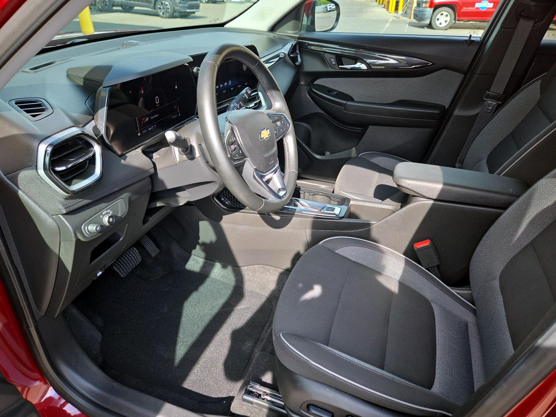 Thumbnail: 2025 Chevrolet TrailBlazer - 11