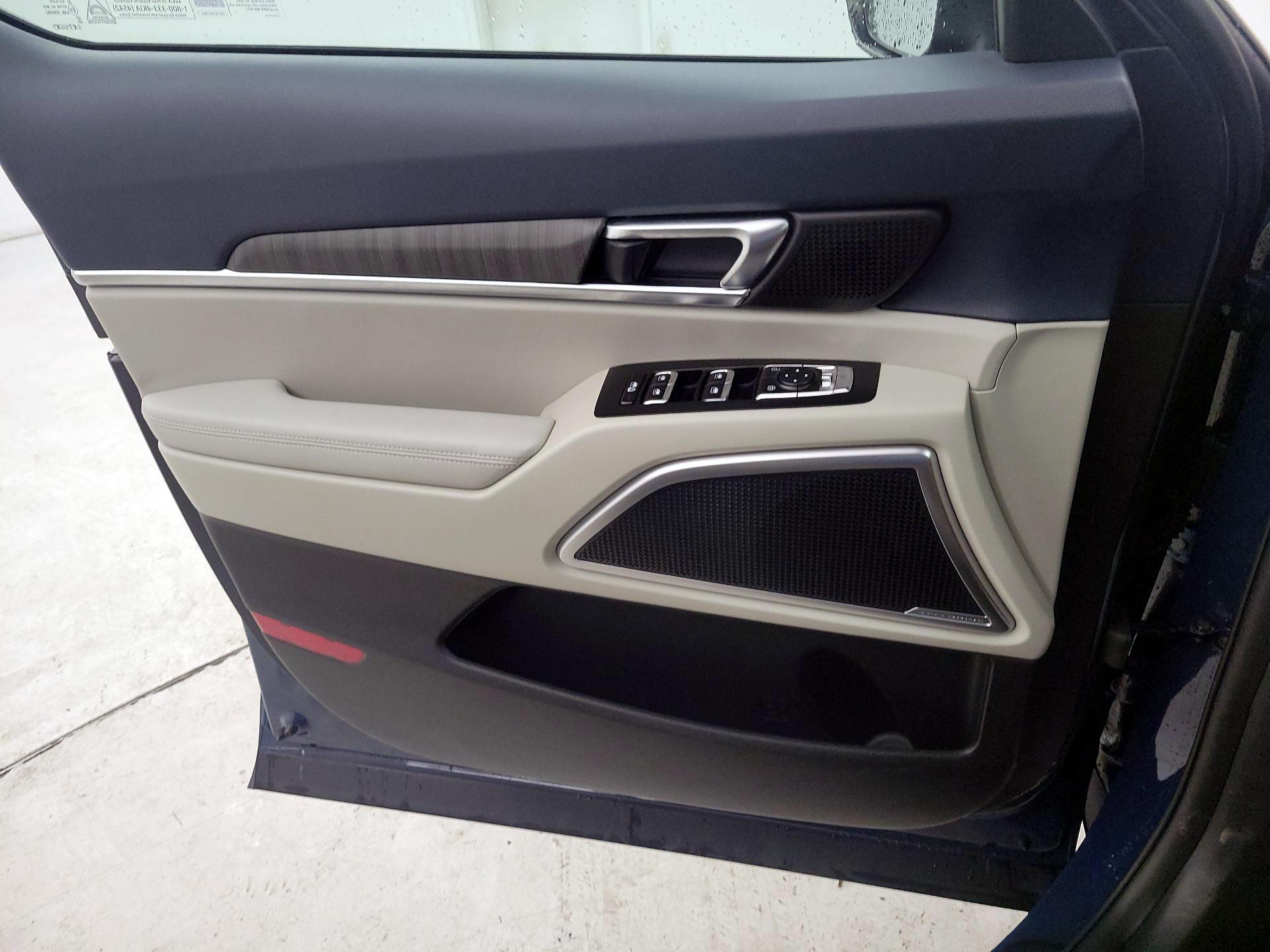 Thumbnail: 2024 Kia Telluride - 10