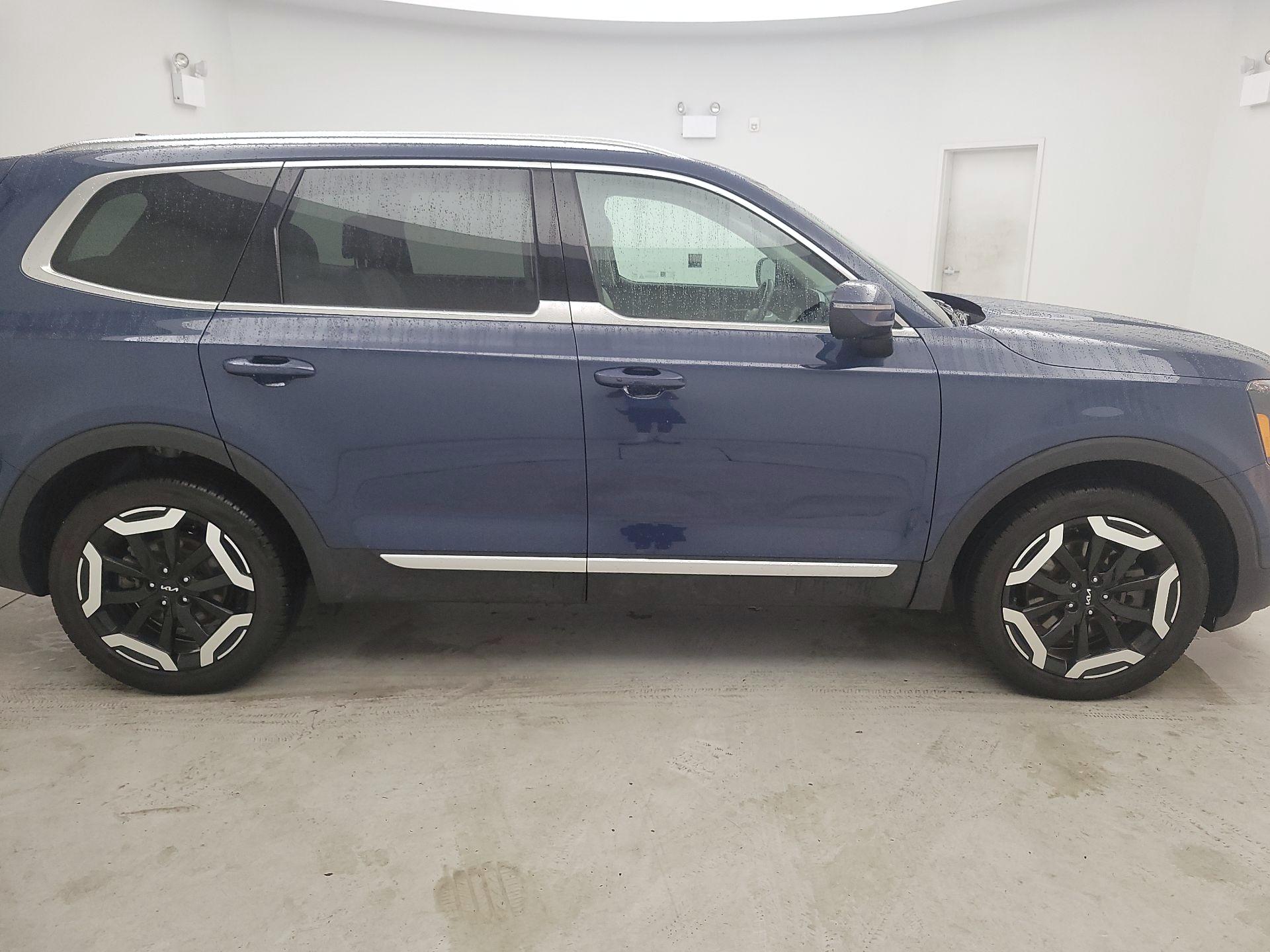 Thumbnail: 2024 Kia Telluride - 4