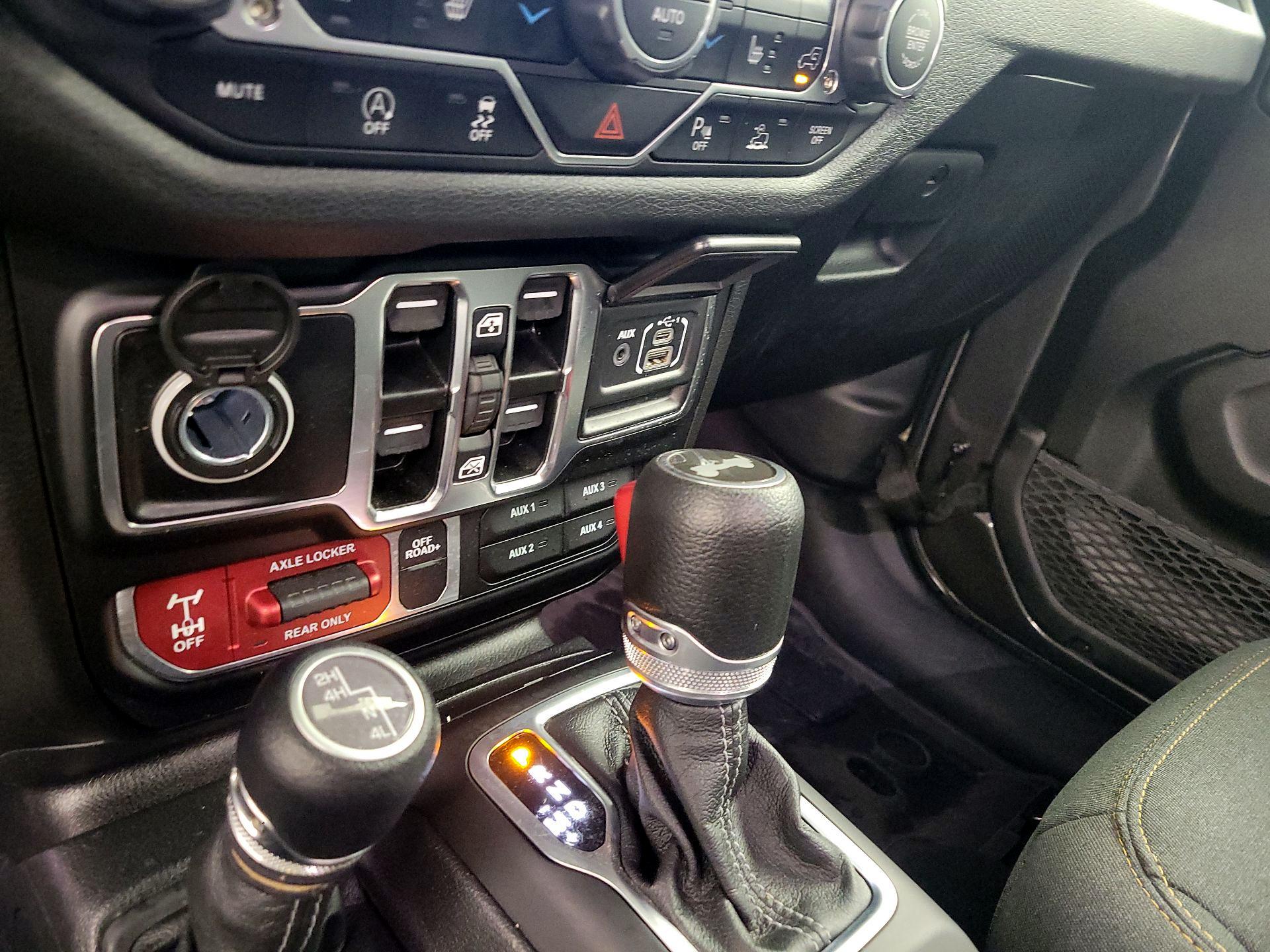 Thumbnail: 2024 Jeep Wrangler - 18