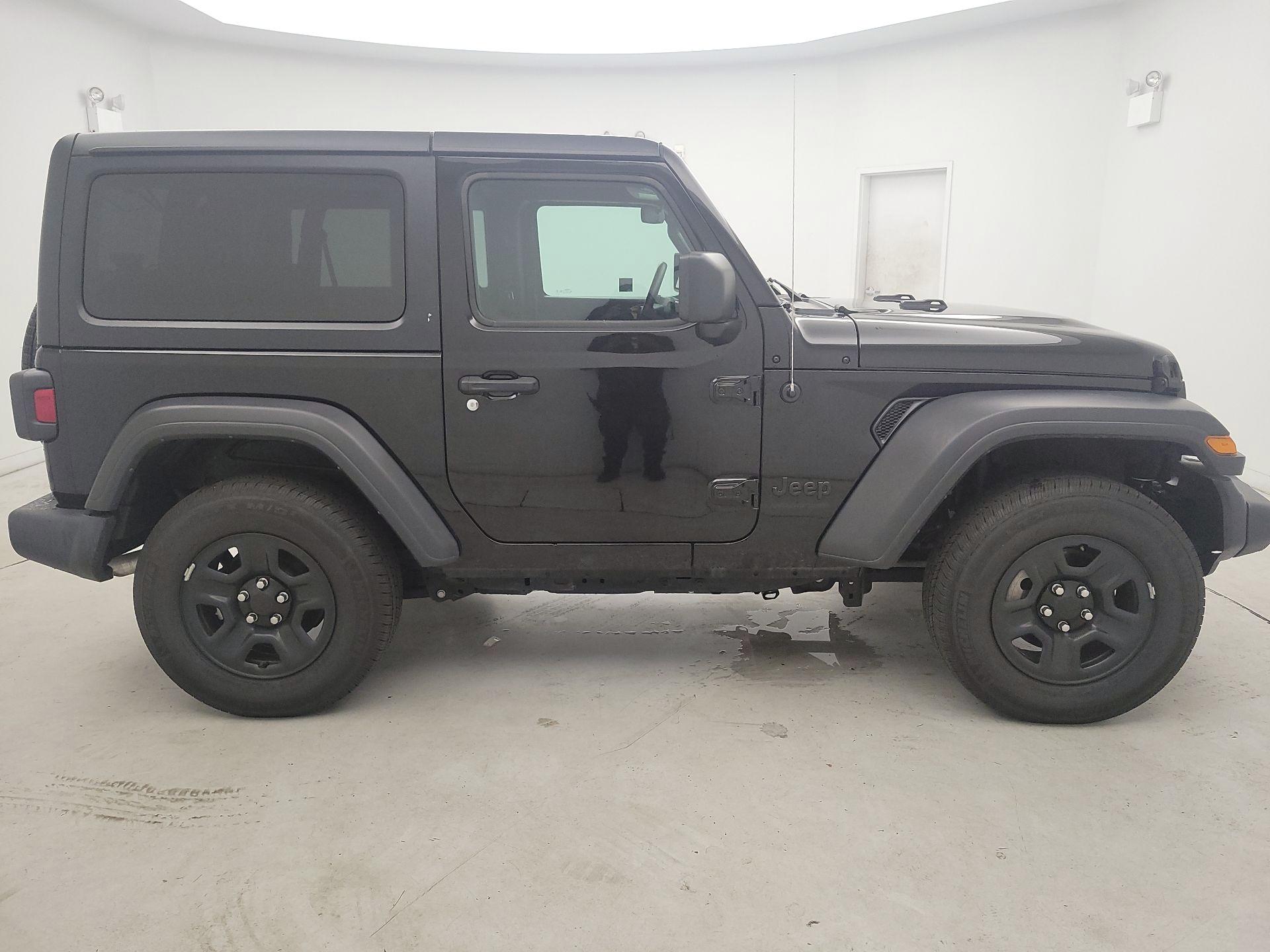 Thumbnail: 2022 Jeep Wrangler - 4