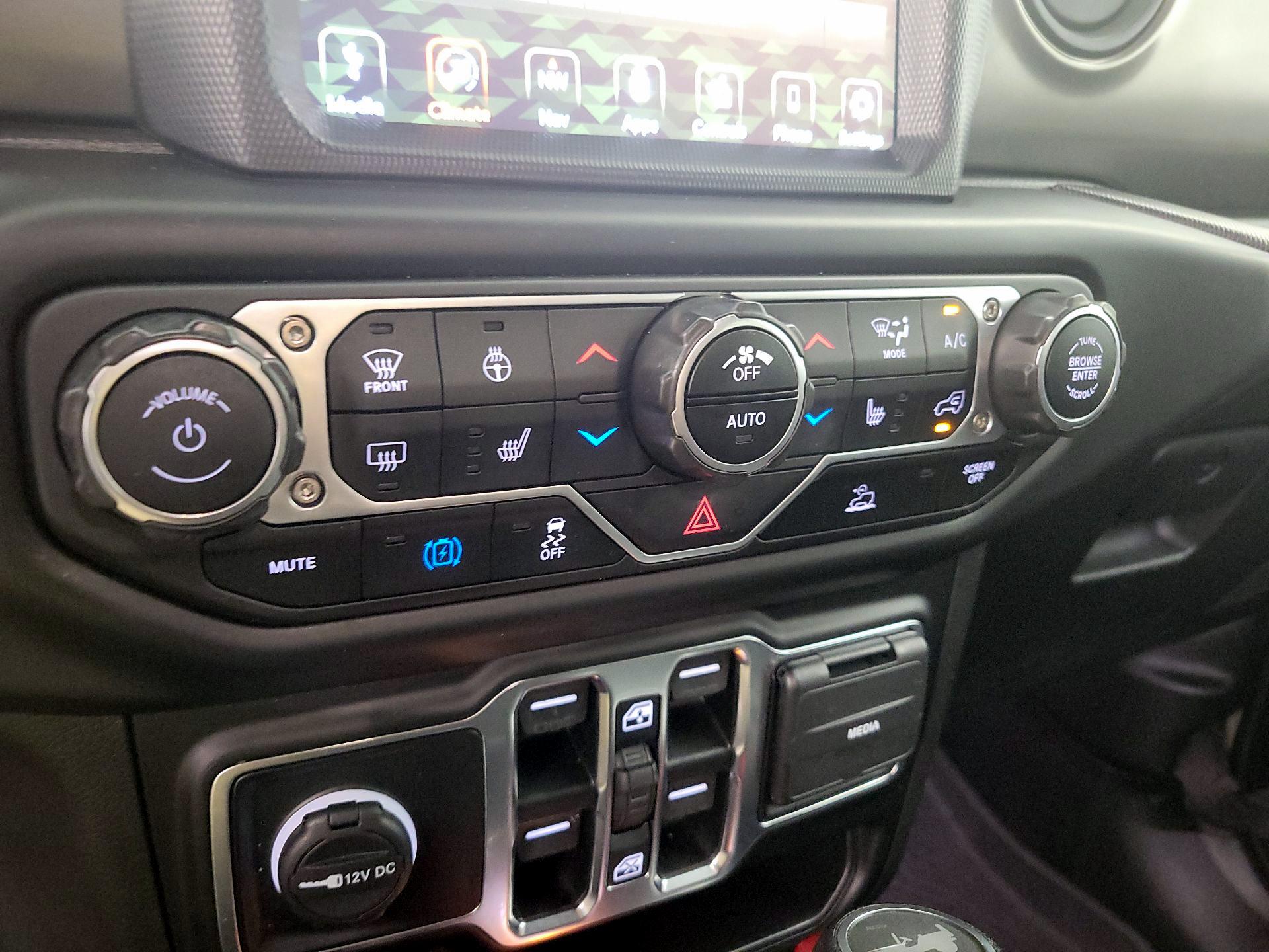 Thumbnail: 2023 Jeep Wrangler - 17