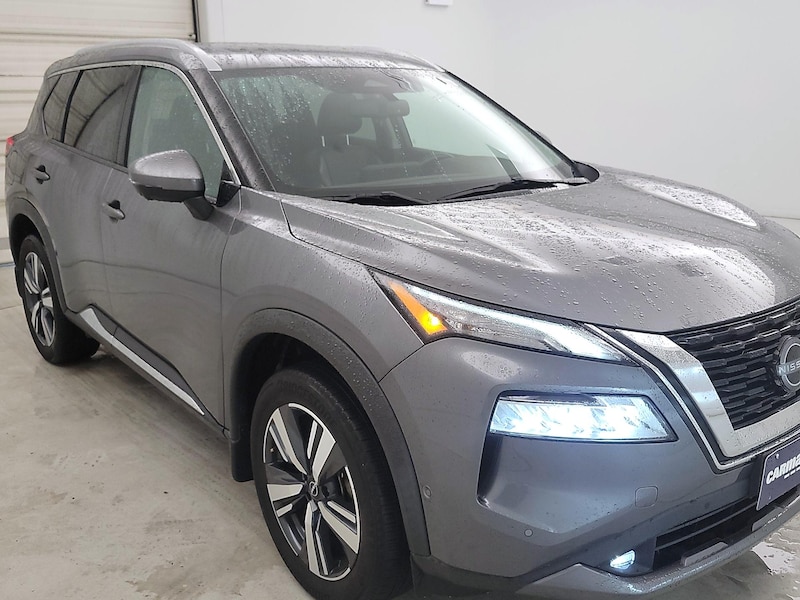 2022 Nissan Rogue SL