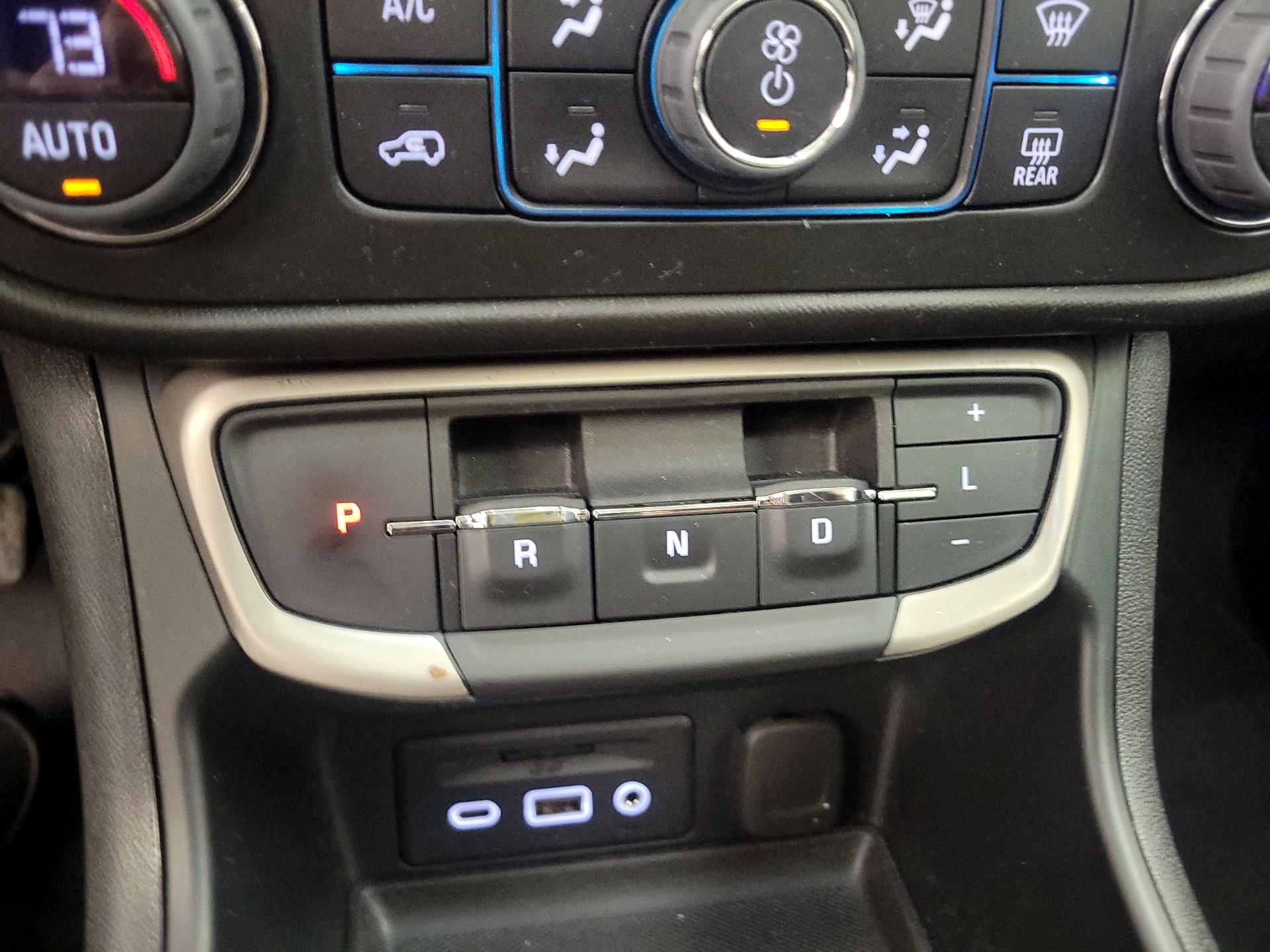 Thumbnail: 2023 GMC Terrain - 15