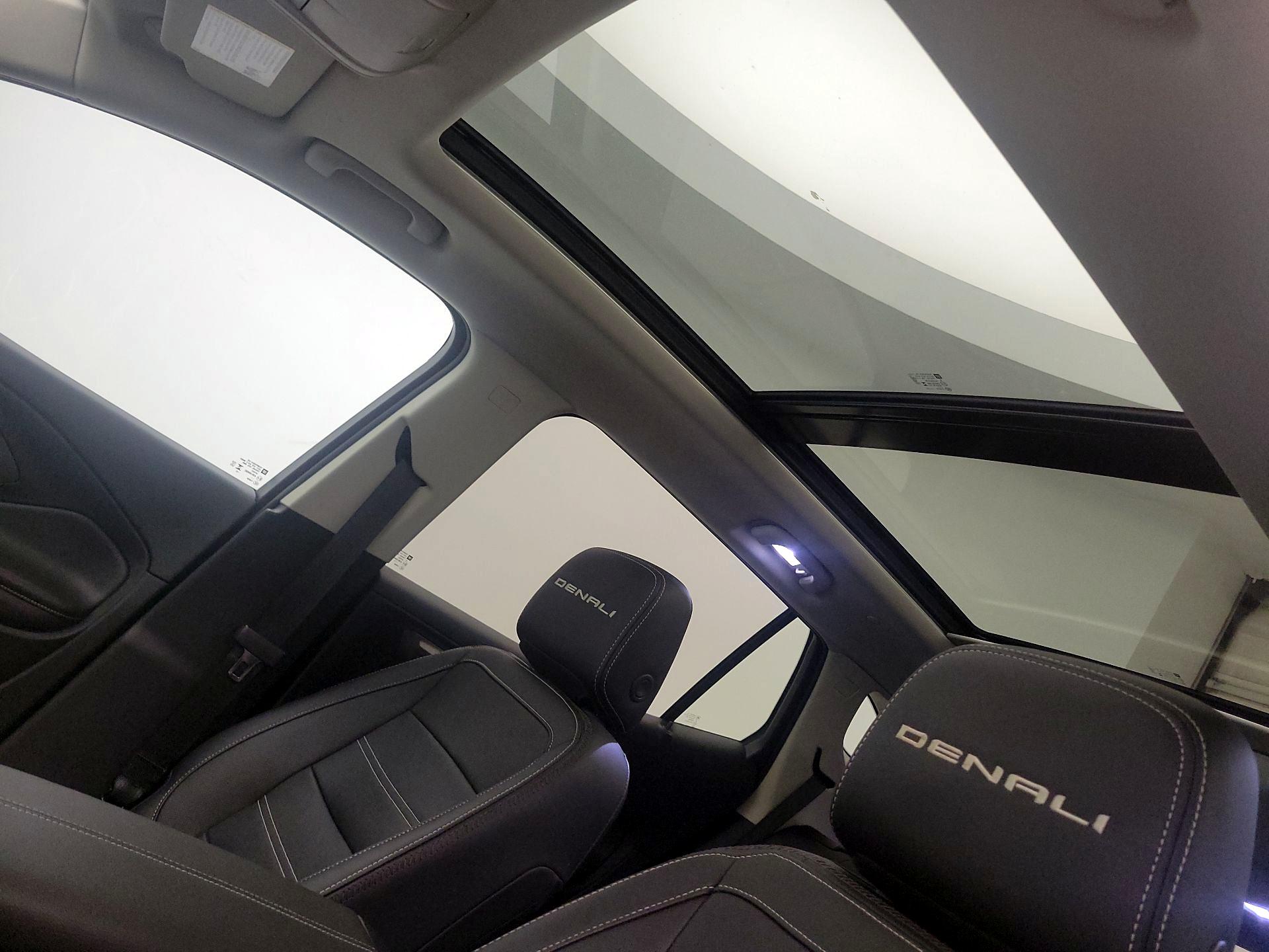 Thumbnail: 2023 GMC Terrain - 17