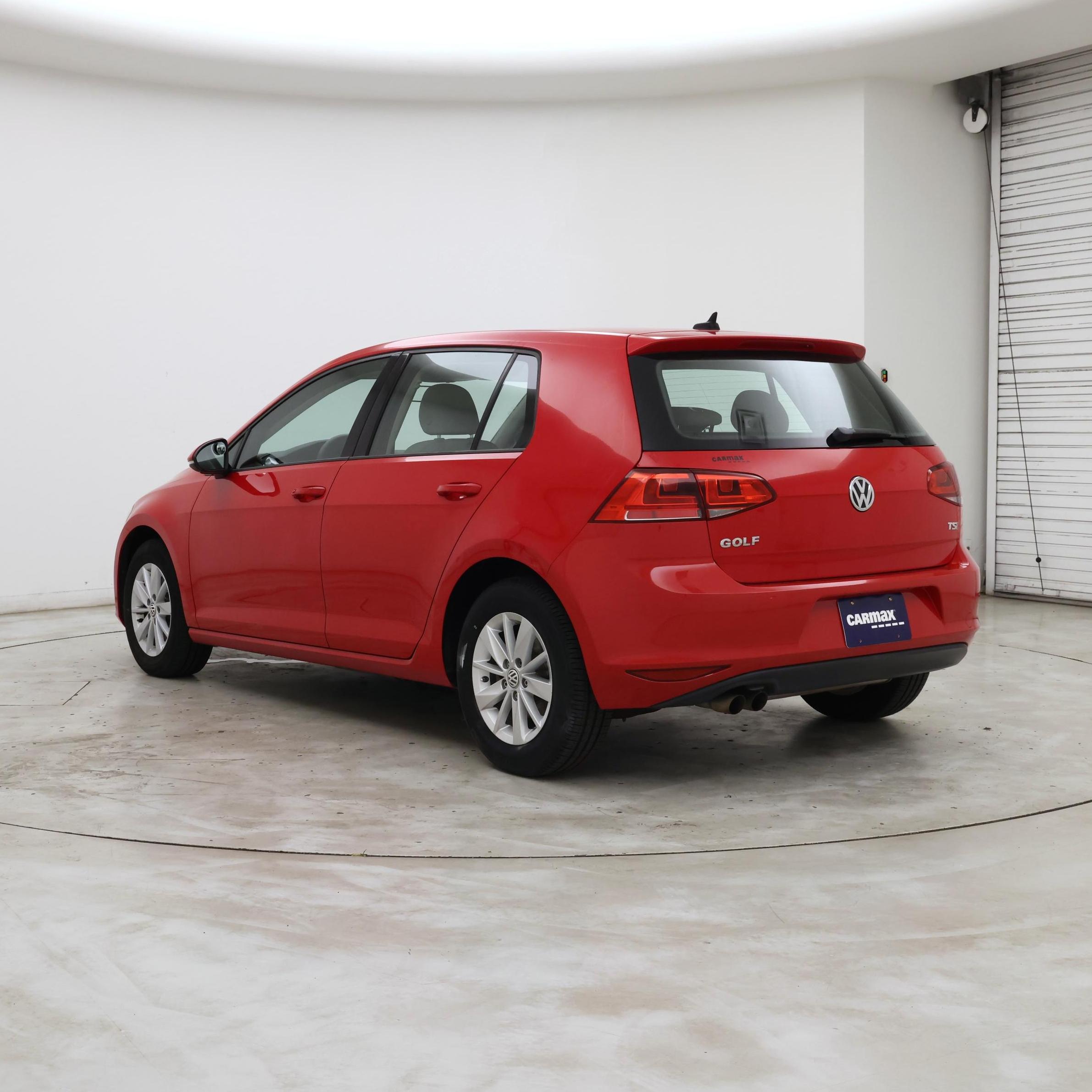 Thumbnail: 2016 Volkswagen Golf - 2
