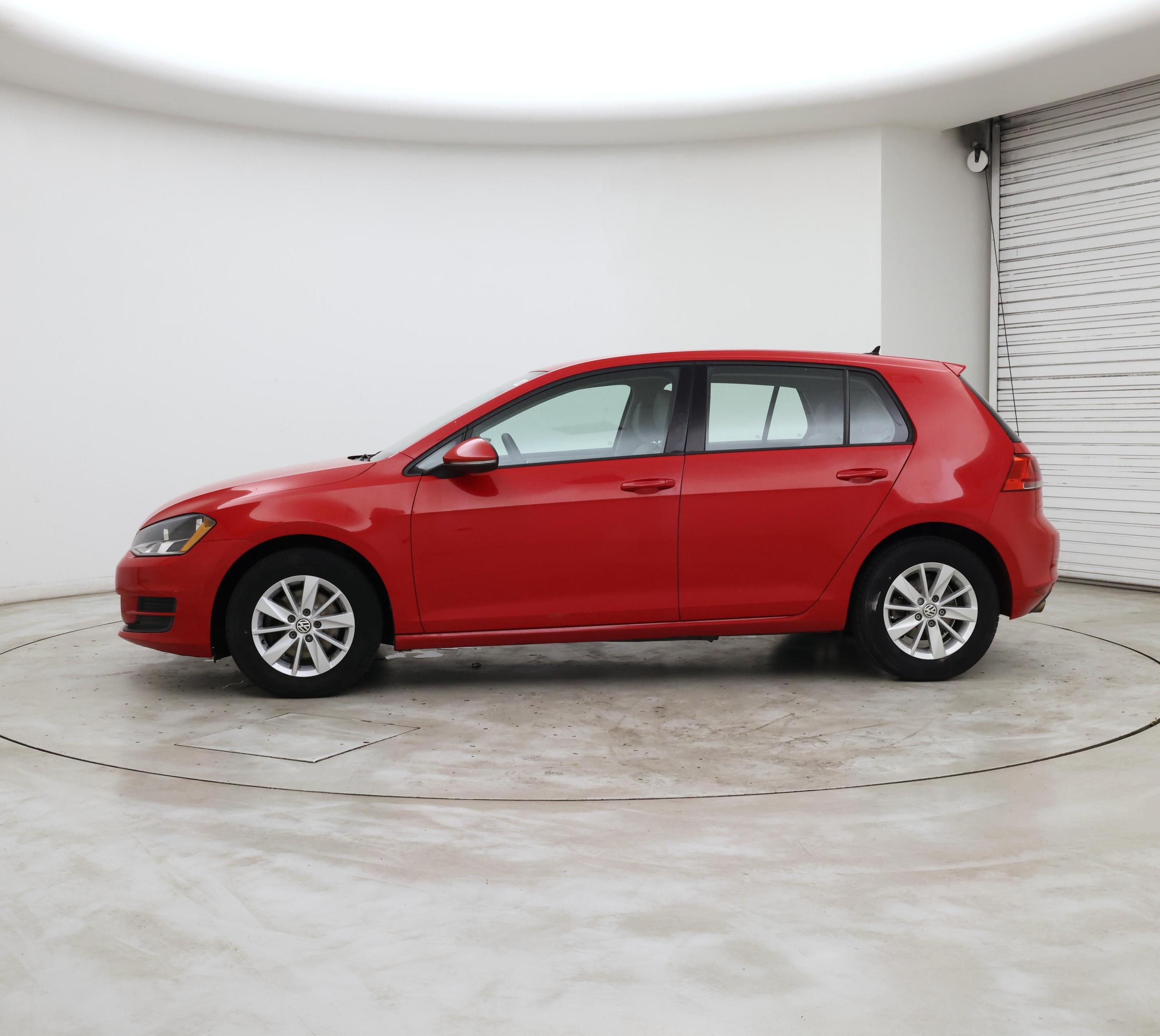 Thumbnail: 2016 Volkswagen Golf - 3